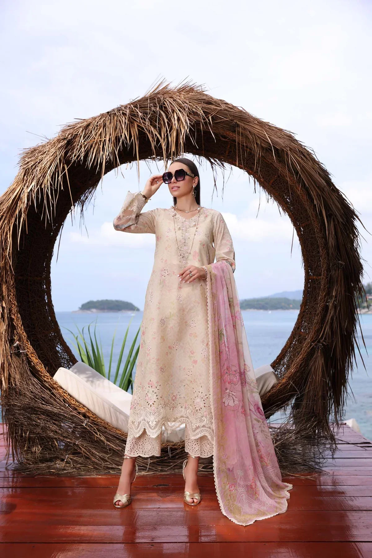 Noor by Saadia Asad Luxe Printkari Lawn 2024 – D5-B - Image 2