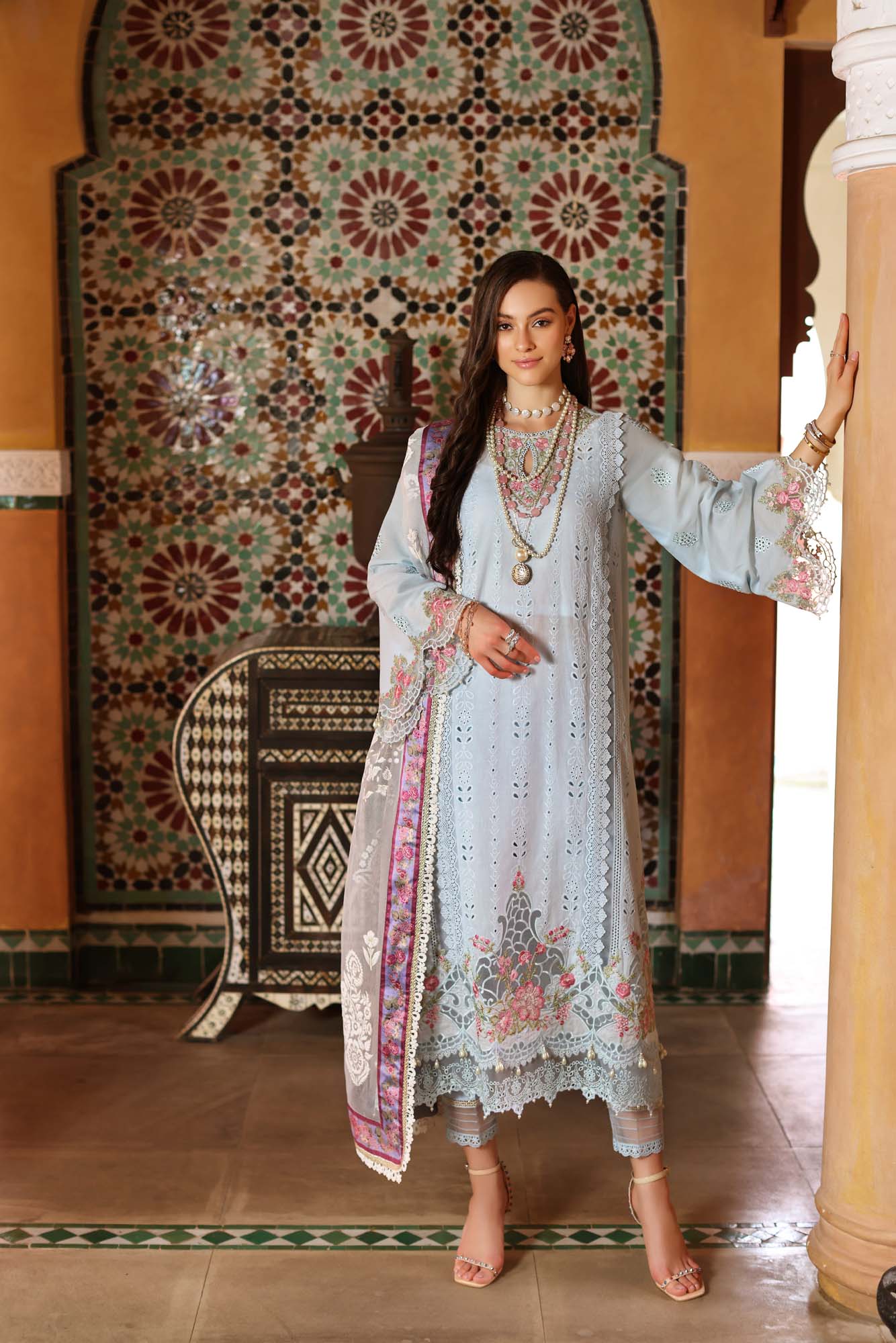 Noor by Saadia Asad Luxury Chikankari Lawn Collection 2023 – NLCL23-D5-B - Image 3