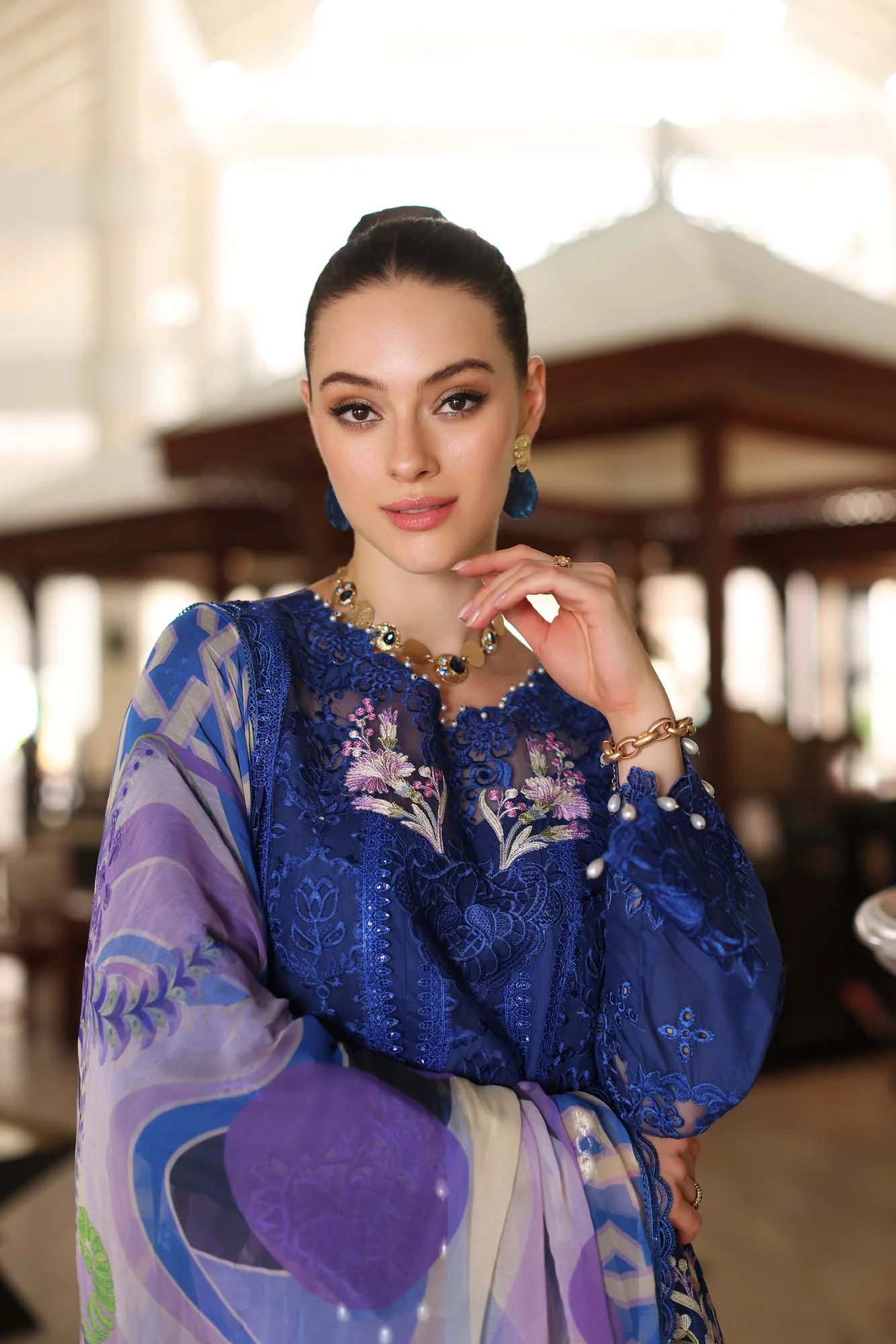 Noor by Saadia Asad Luxury Chikankari Lawn Collection – D10-B Blue Electric - Image 4