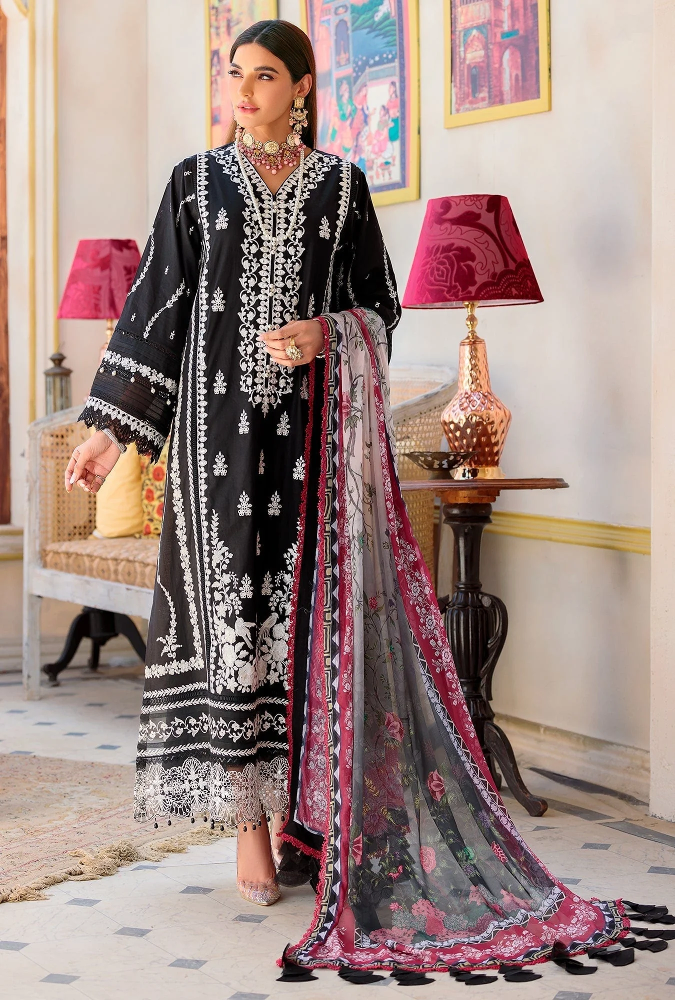 Noor by Saadia Asad Luxury Eid Chikankari Lawn Collection 2022 – D1-B-SEVGI - Image 3