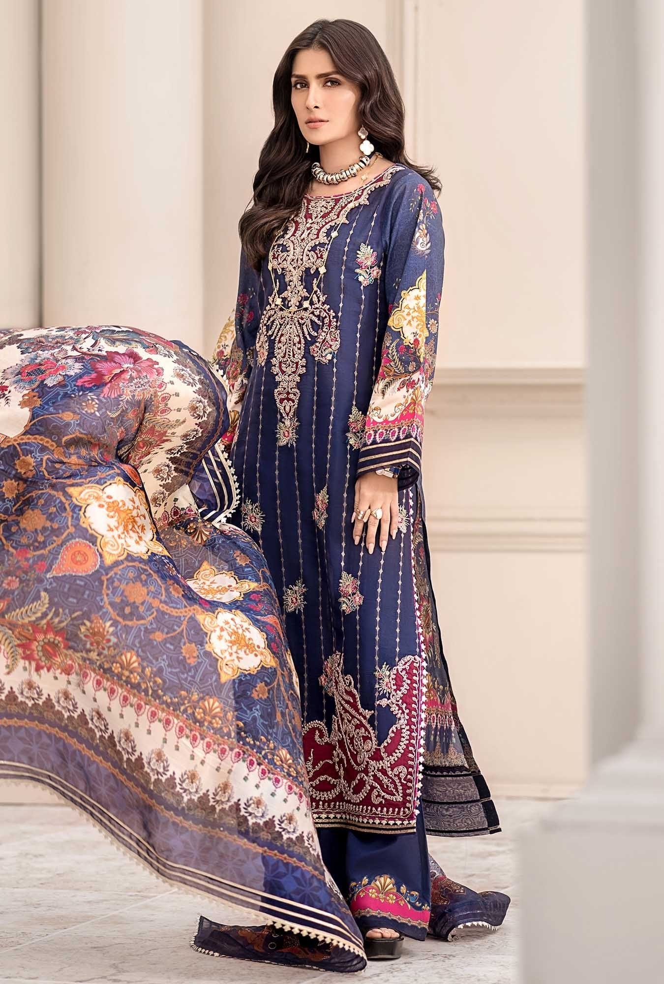 Noor by Saadia Asad Luxury Lawn Collection 2020 – SOIGNE-D9-B - Image 3