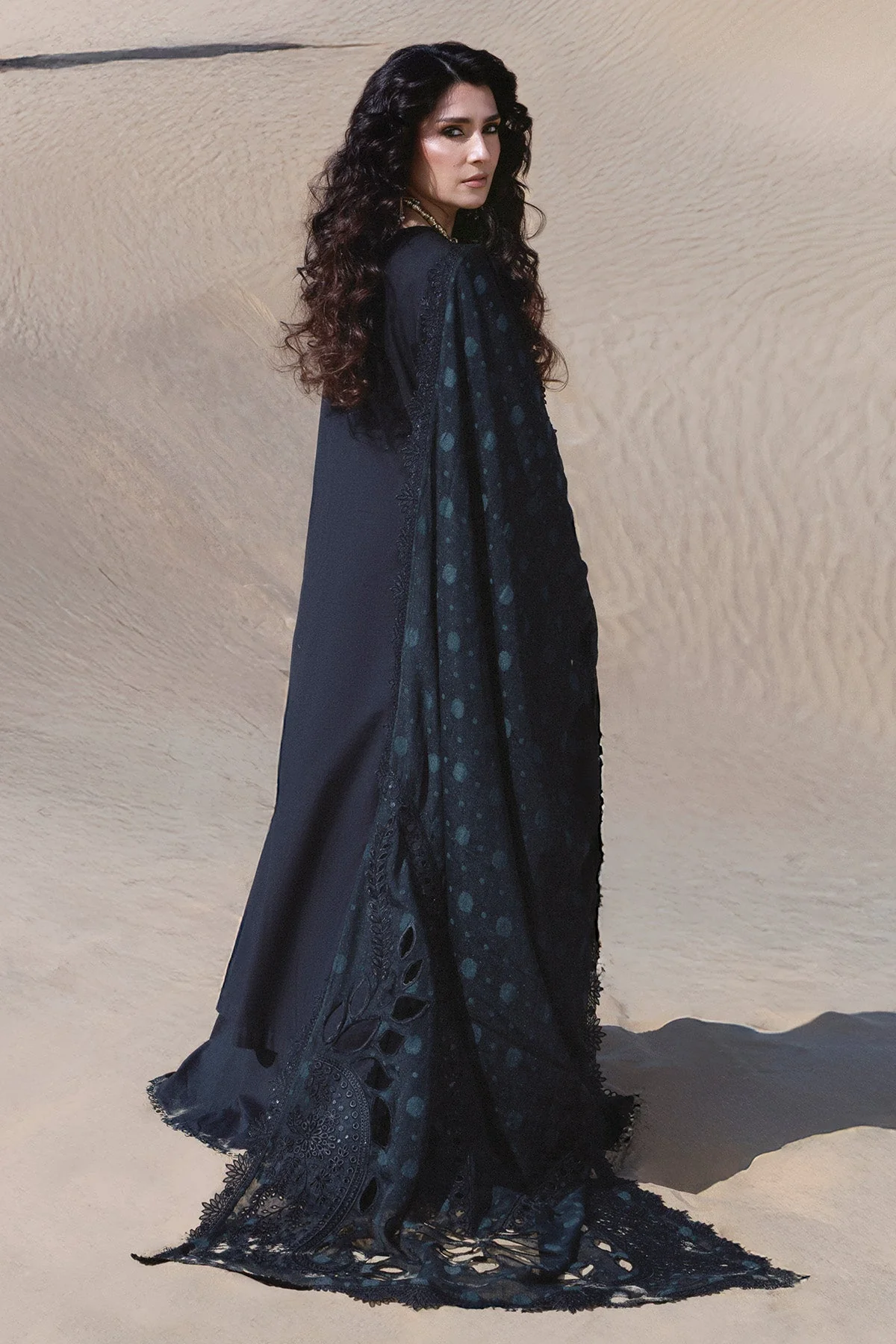 Nureh Aman Luxury Lawn – Zahara NE-233 - Image 9