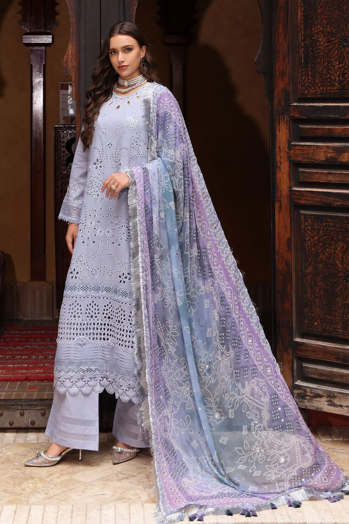 Nureh Bazaar Chikankari Lawn – NE-108 - Image 4