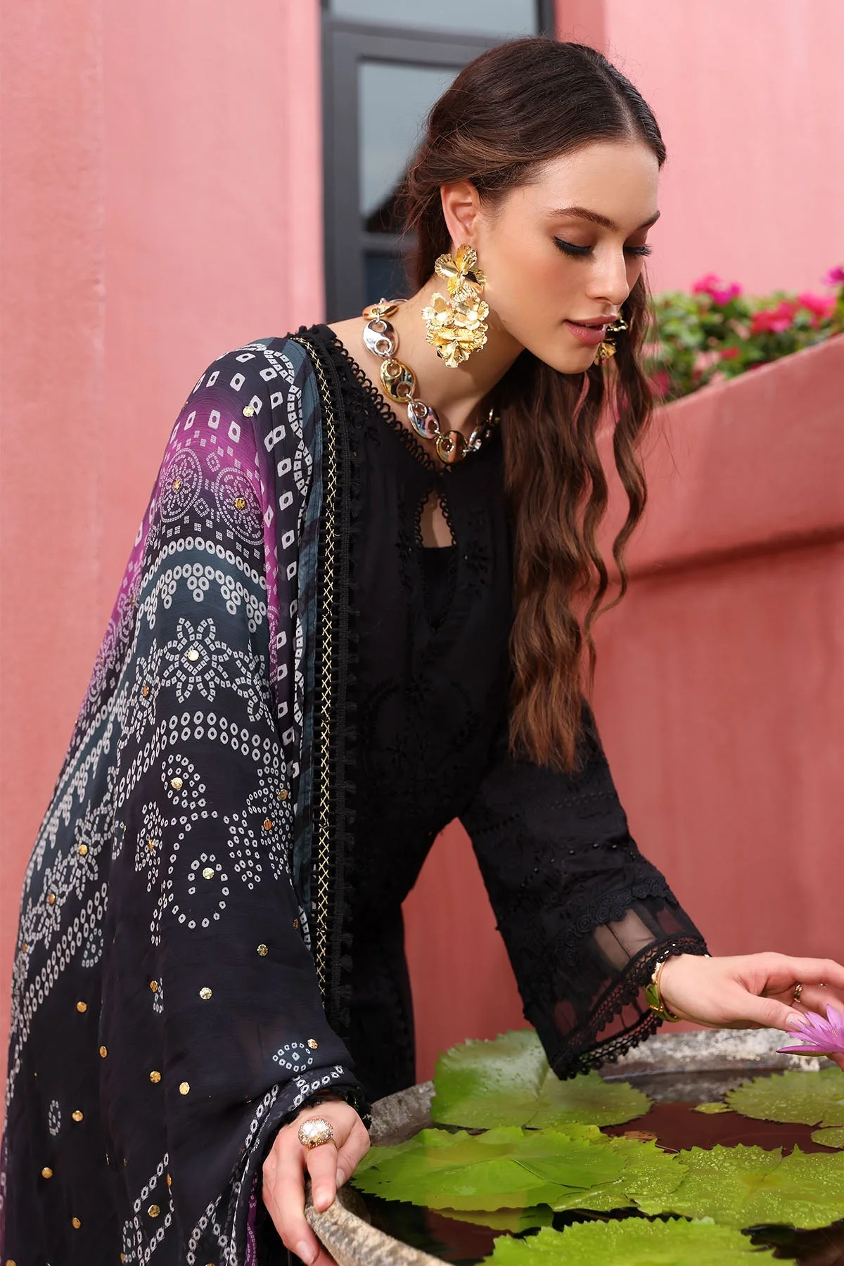 Nureh Bazaar Chikankari Lawn – NE-110 - Image 3