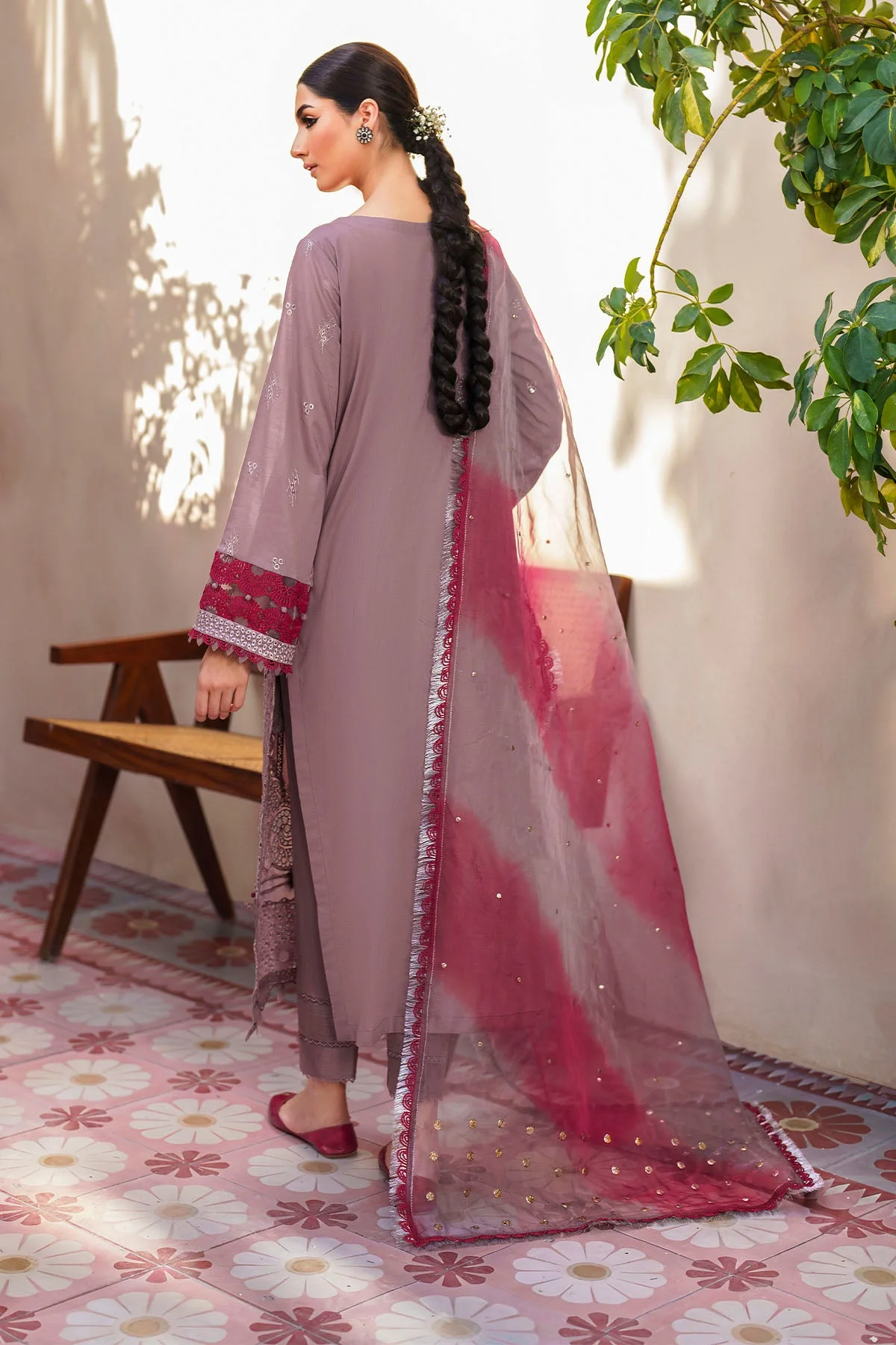Nureh Bazaar Chikankari Lawn – NS-139 - Image 7