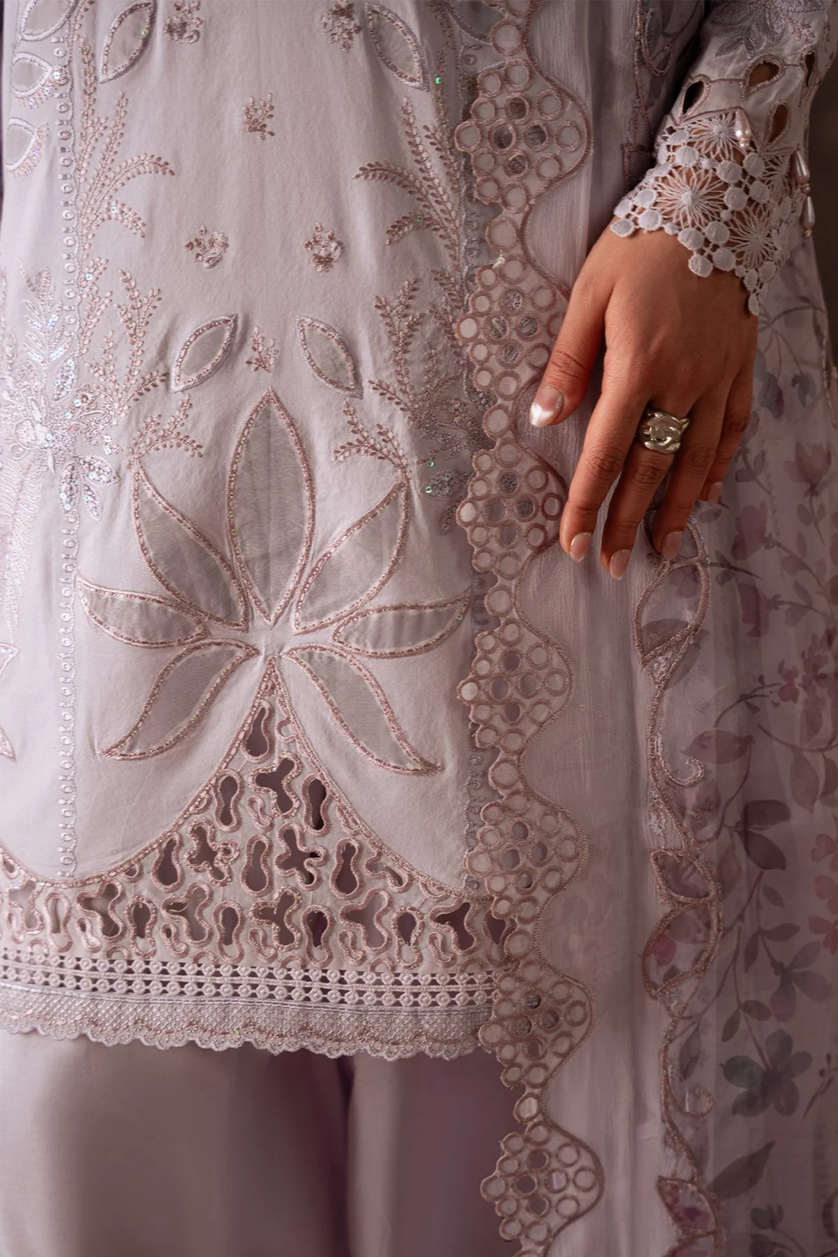 Nureh Feya Lawn – FE-20 - Luna - Image 4