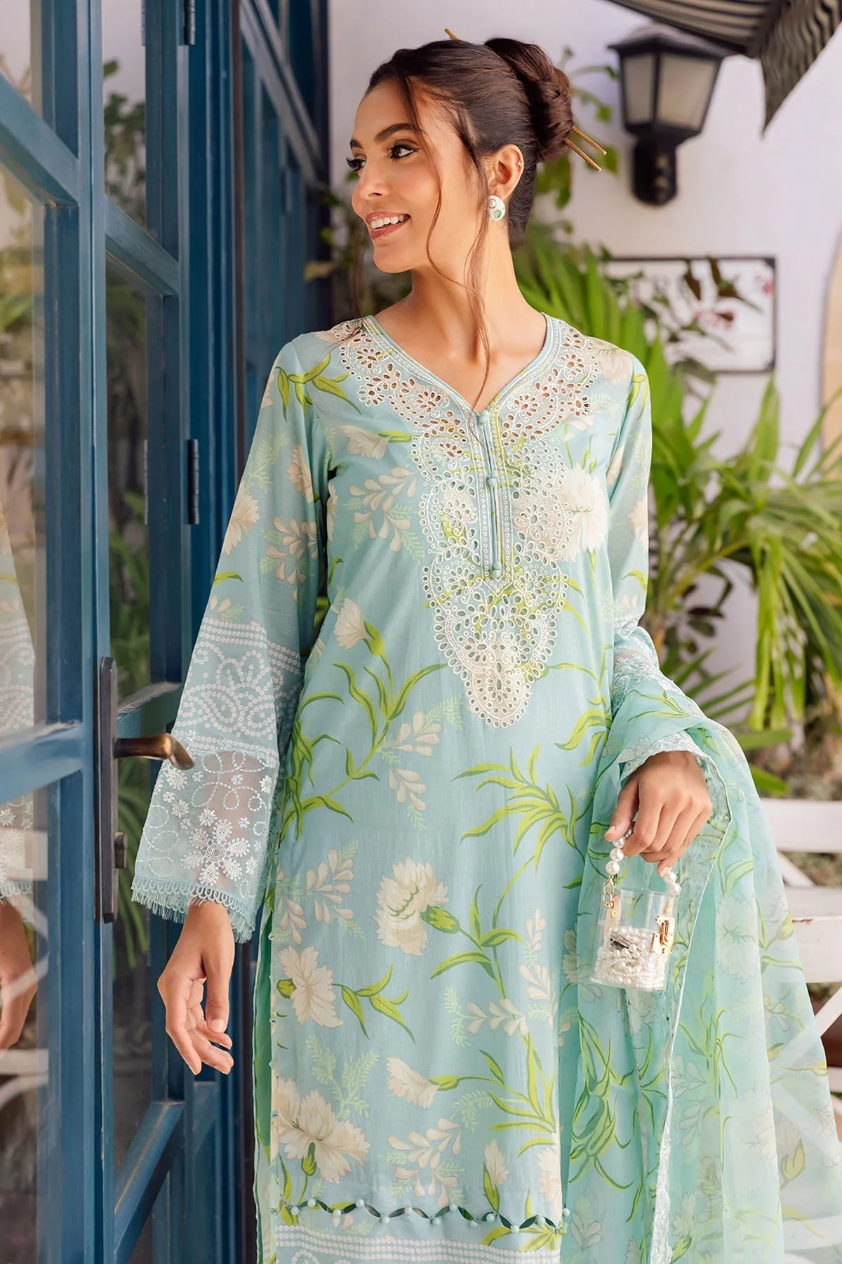 Nureh Glam Girl Lawn Collection – GL-05 - Image 4