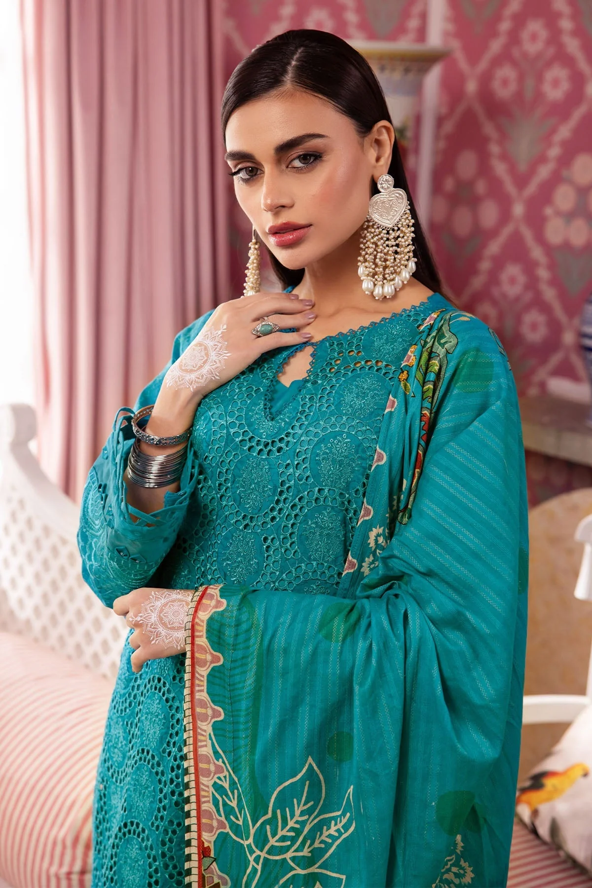 Nureh Maya Lawn Collection 2024 – NS-108 - Image 5
