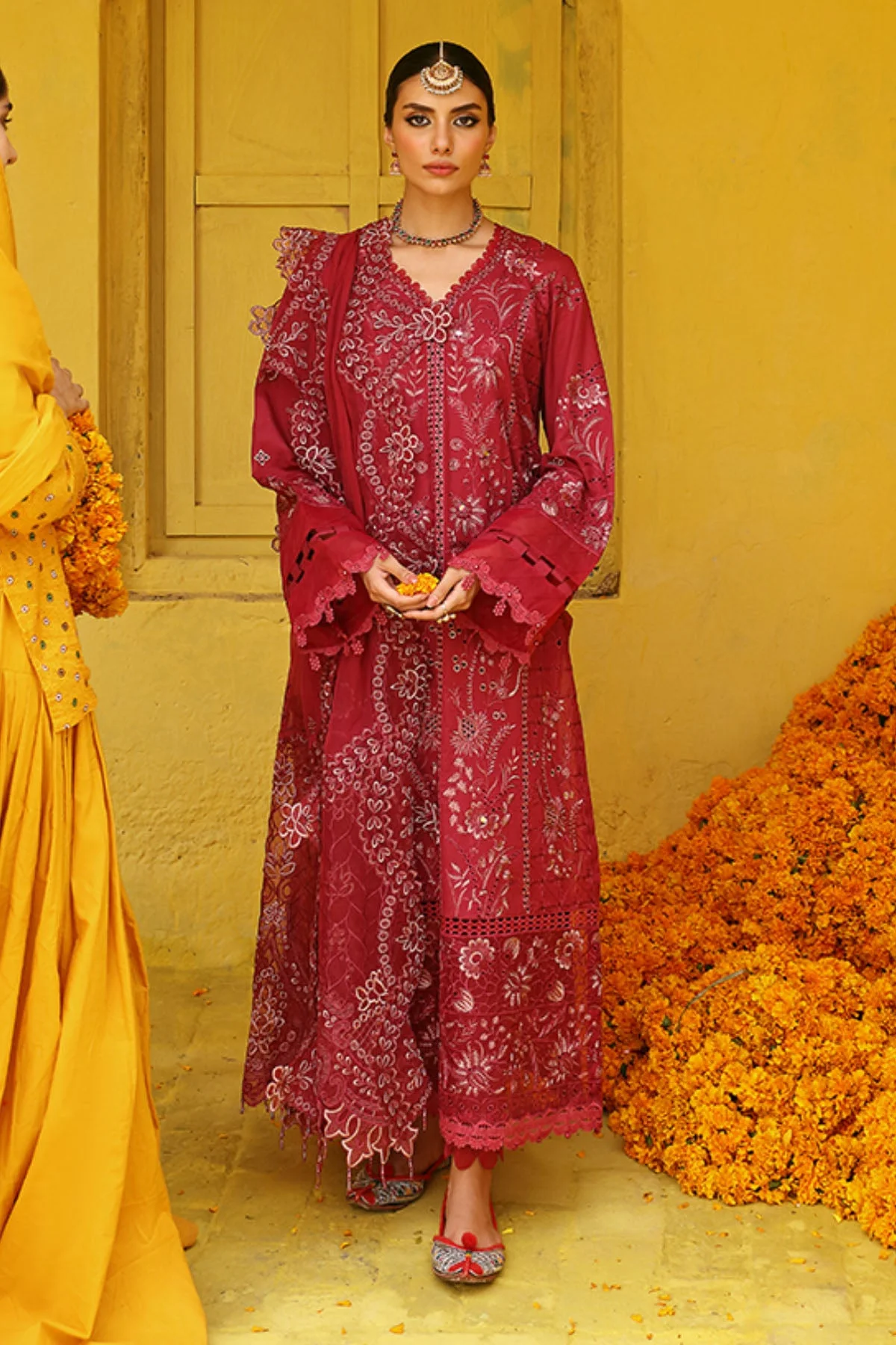 Nureh Mehmaan Nawazi Eid Lawn Collection – NDS-92 - Image 5