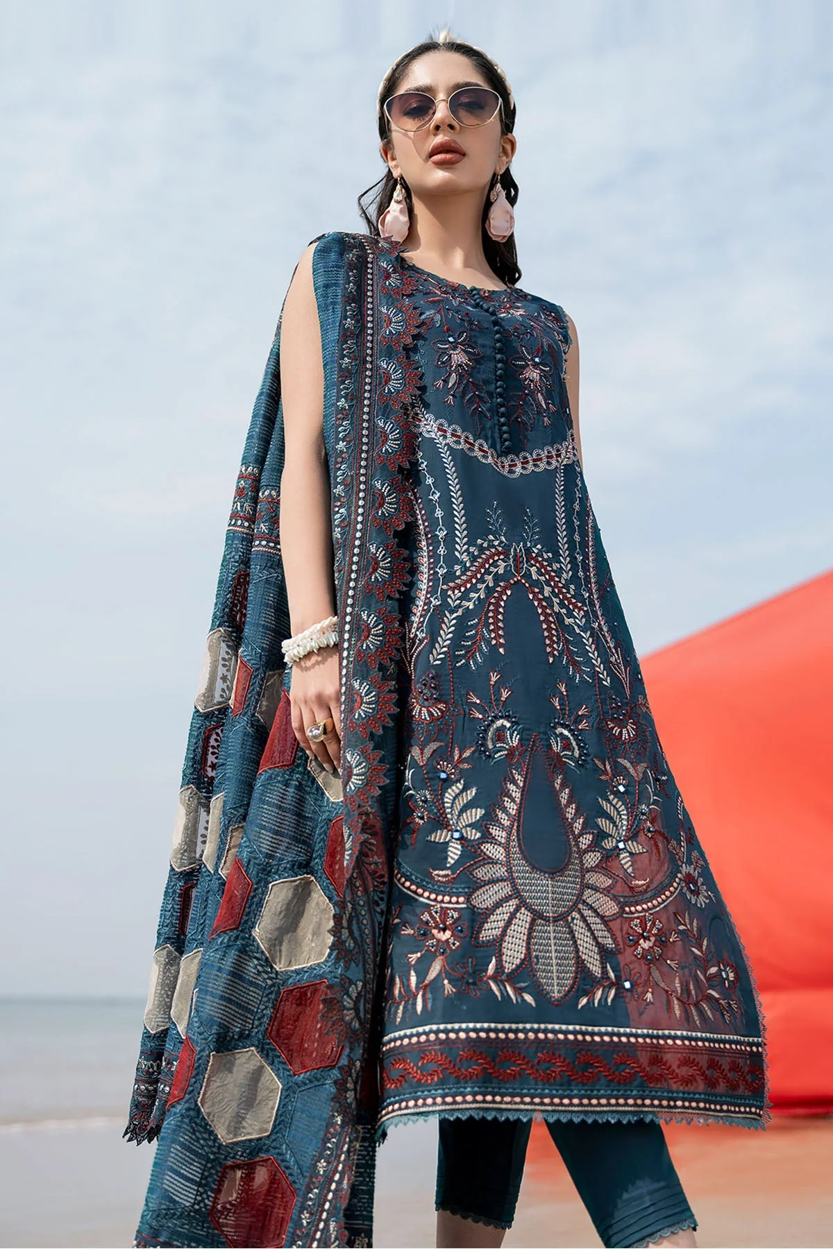 Nureh Tere Sang Swiss Lawn Collection 2023 – ROSEMARY - Image 4