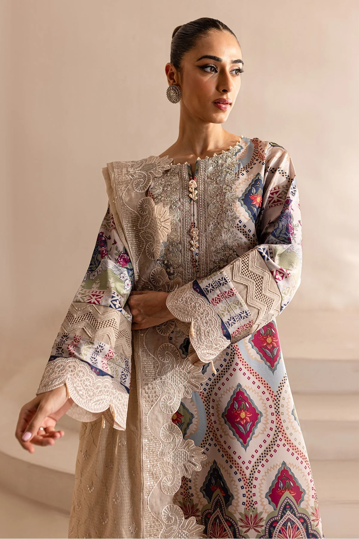 Nureh The Silk Edit – S-15 - Image 4