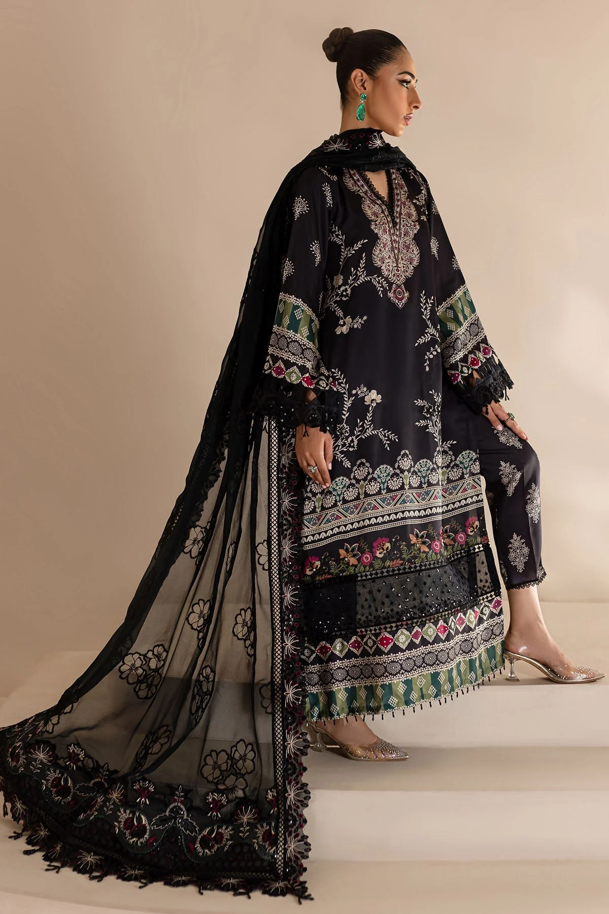 Nureh The Silk Edit – S-17 - Image 6