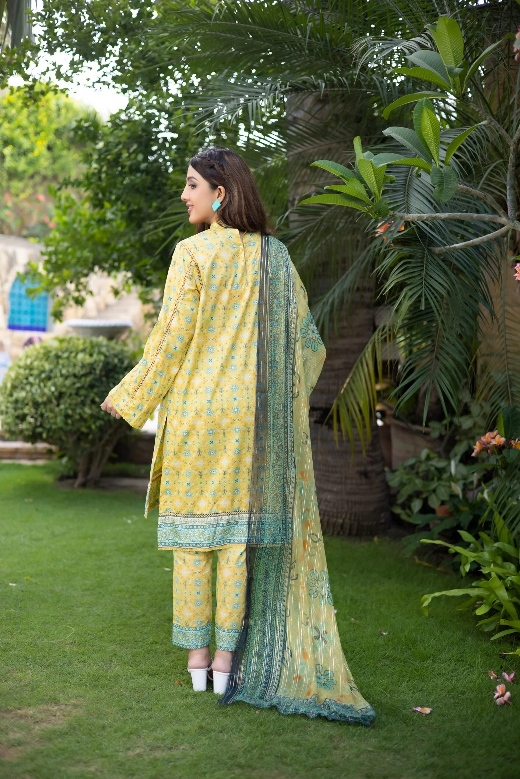 Orchid Printed Lawn Collection with Chiffon Zari Dupatta – OCZ-10 - Image 4