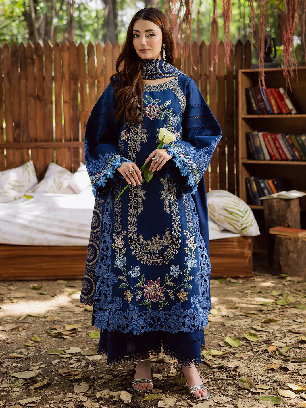 Parishay Winterwood Tales Khaddar – WW - 02 - Image 4