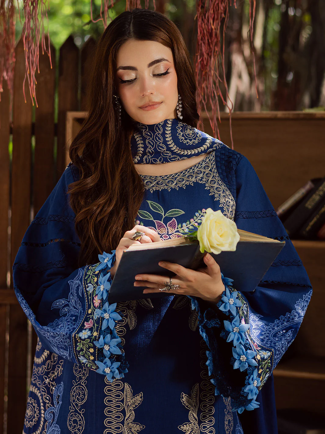 Parishay Winterwood Tales Khaddar – WW - 02 - Image 8