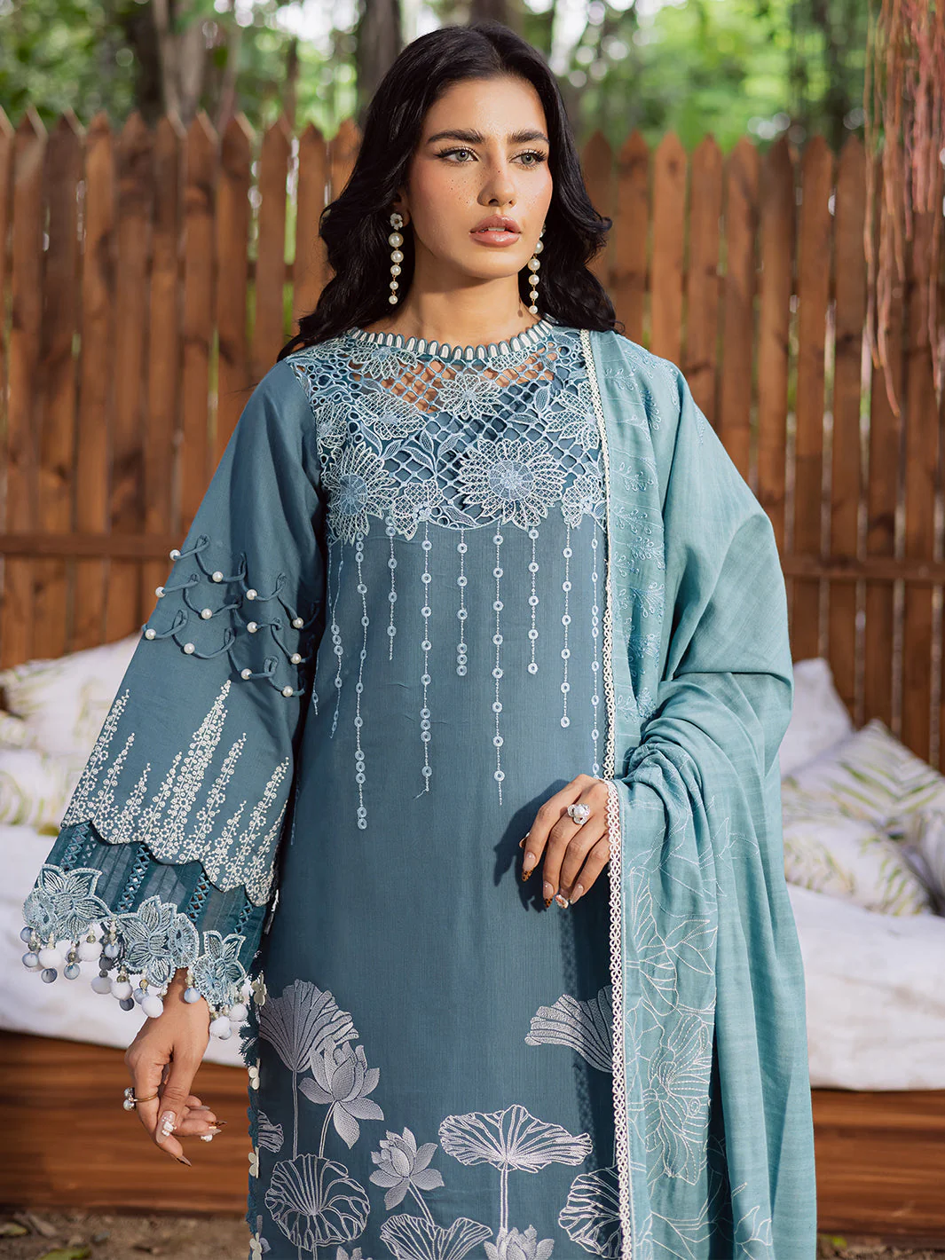 Parishay Winterwood Tales Khaddar – WW - 04 - Image 4