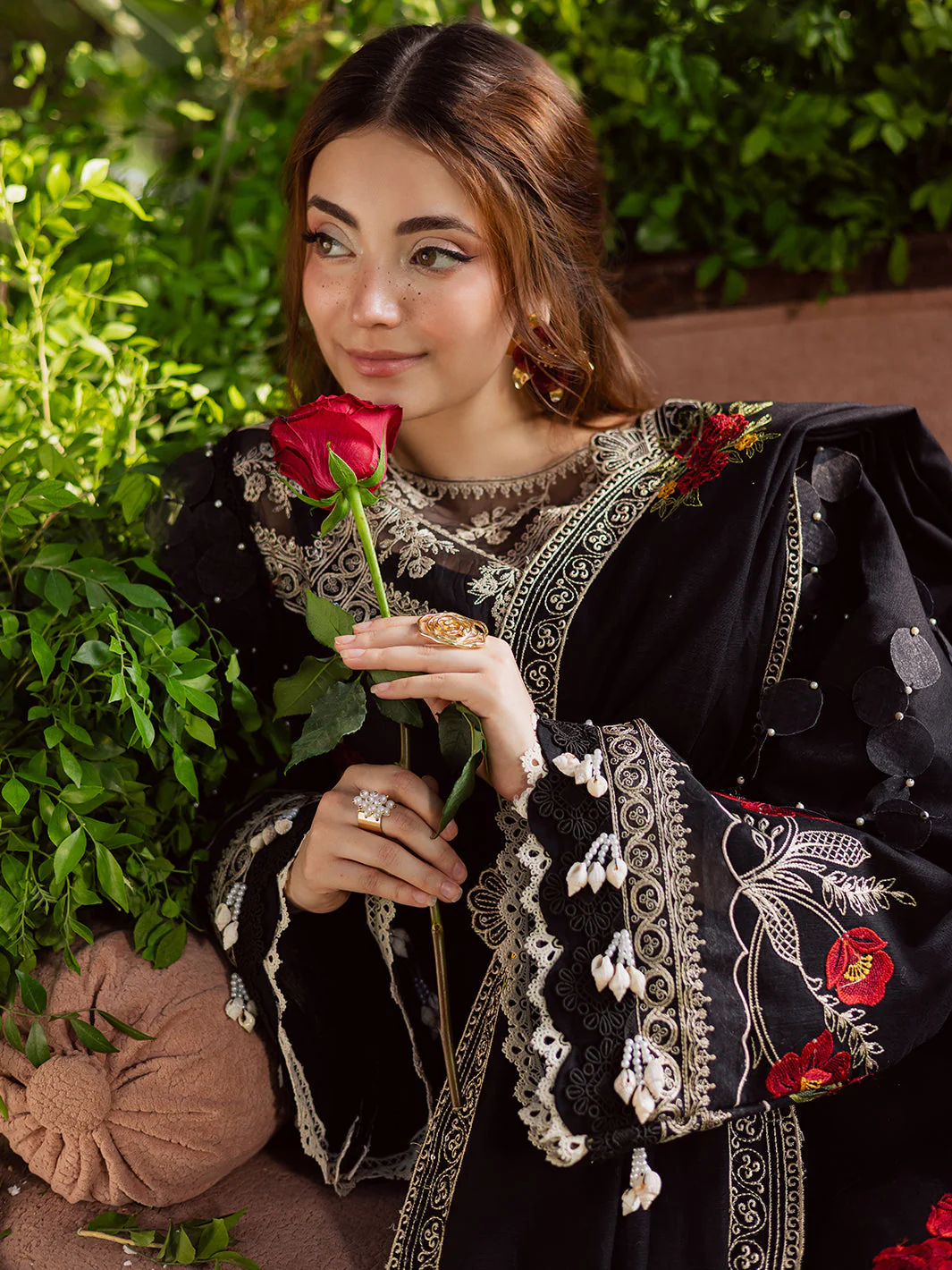 Parishay Winterwood Tales Khaddar – WW - 07 - Image 10