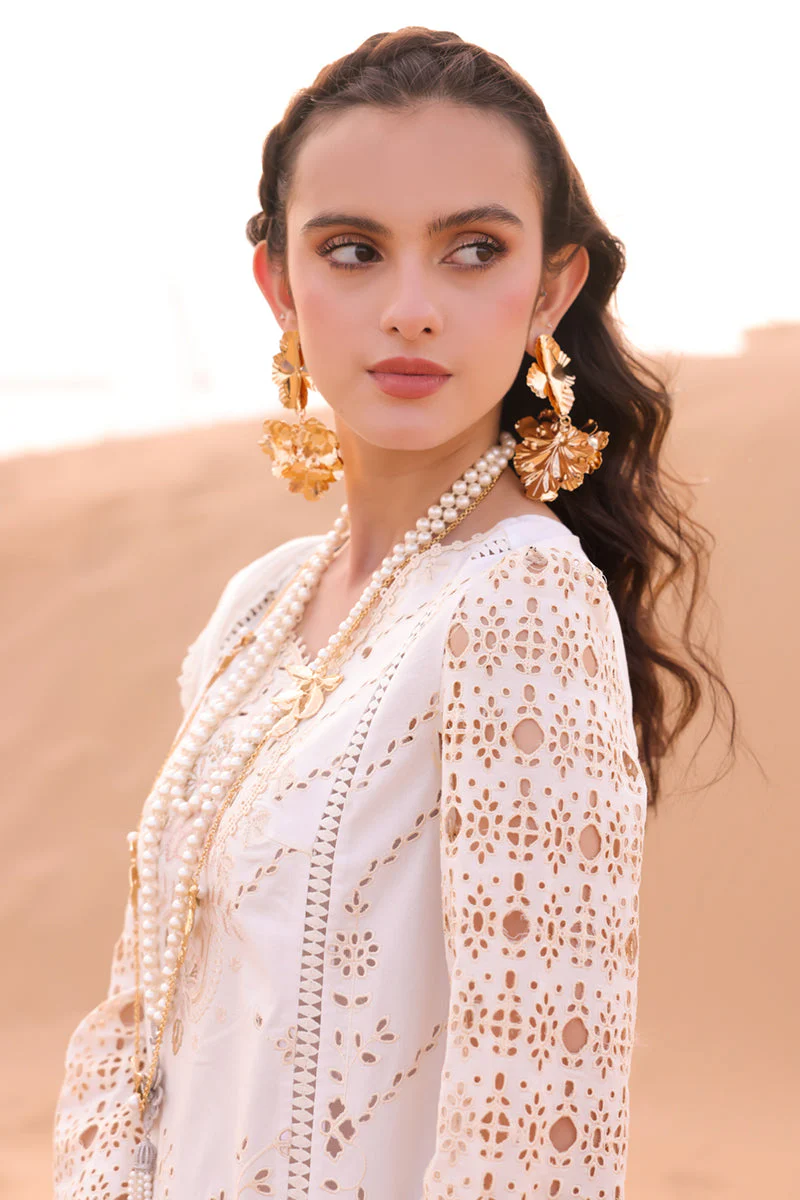Qalamkar Chikankari Eid Edit Lawn Collection – KM-02 SAOIRSE - Image 5
