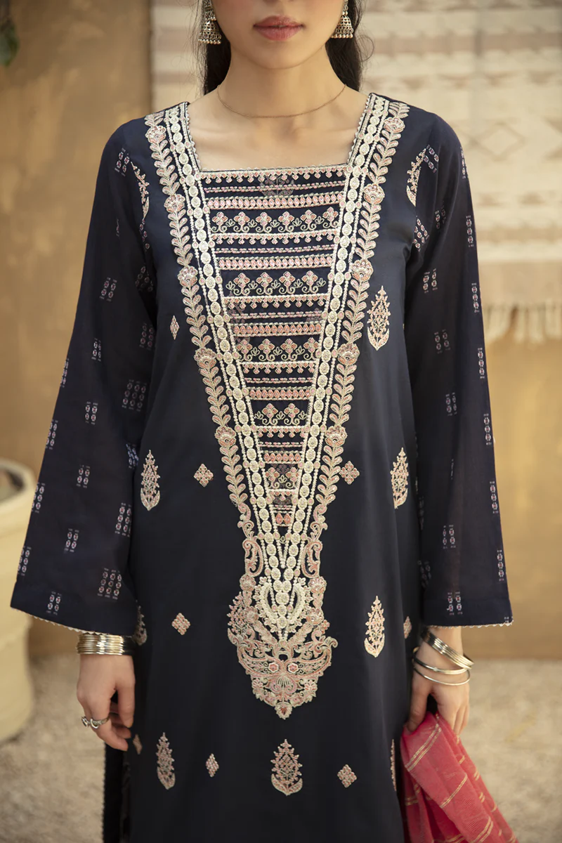 Qalamkar Qline Lawn Collection 2021 – BL-03 Amna - Image 5