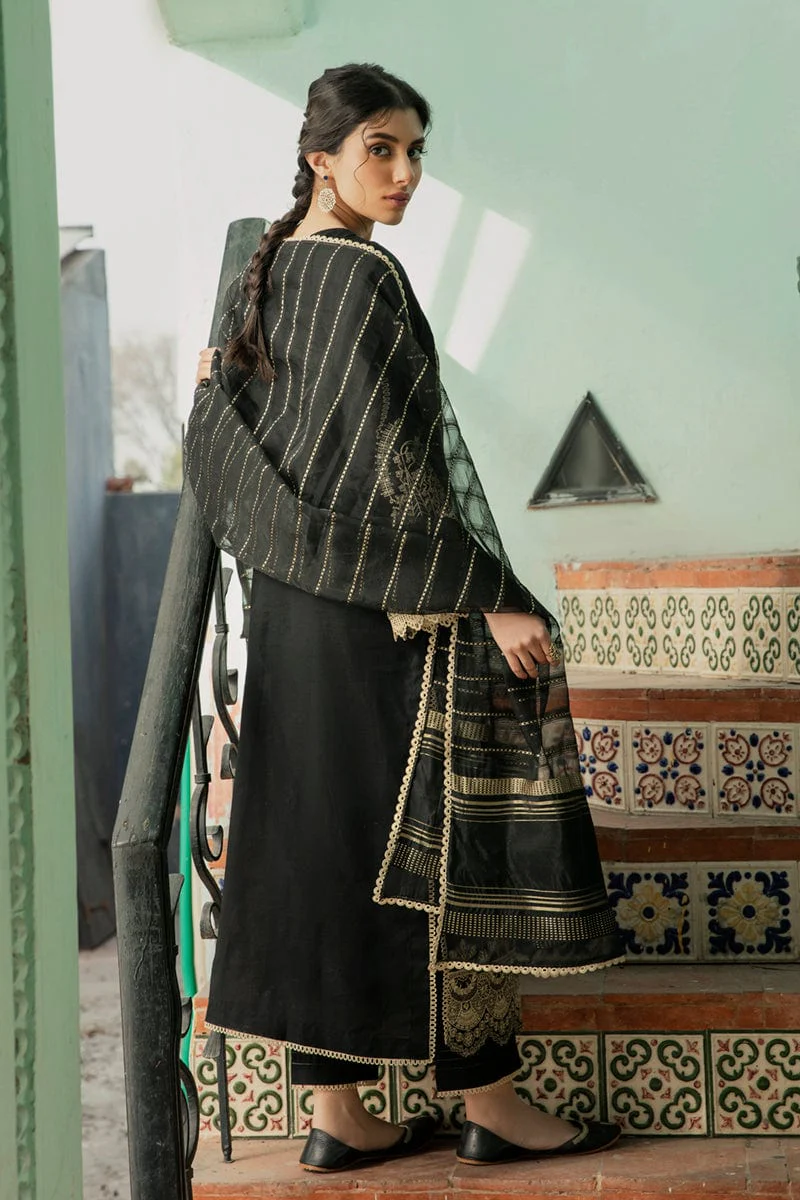 Qalamkar Qline Lawn Collection 2022 β QB-14 FELICE - Image 9