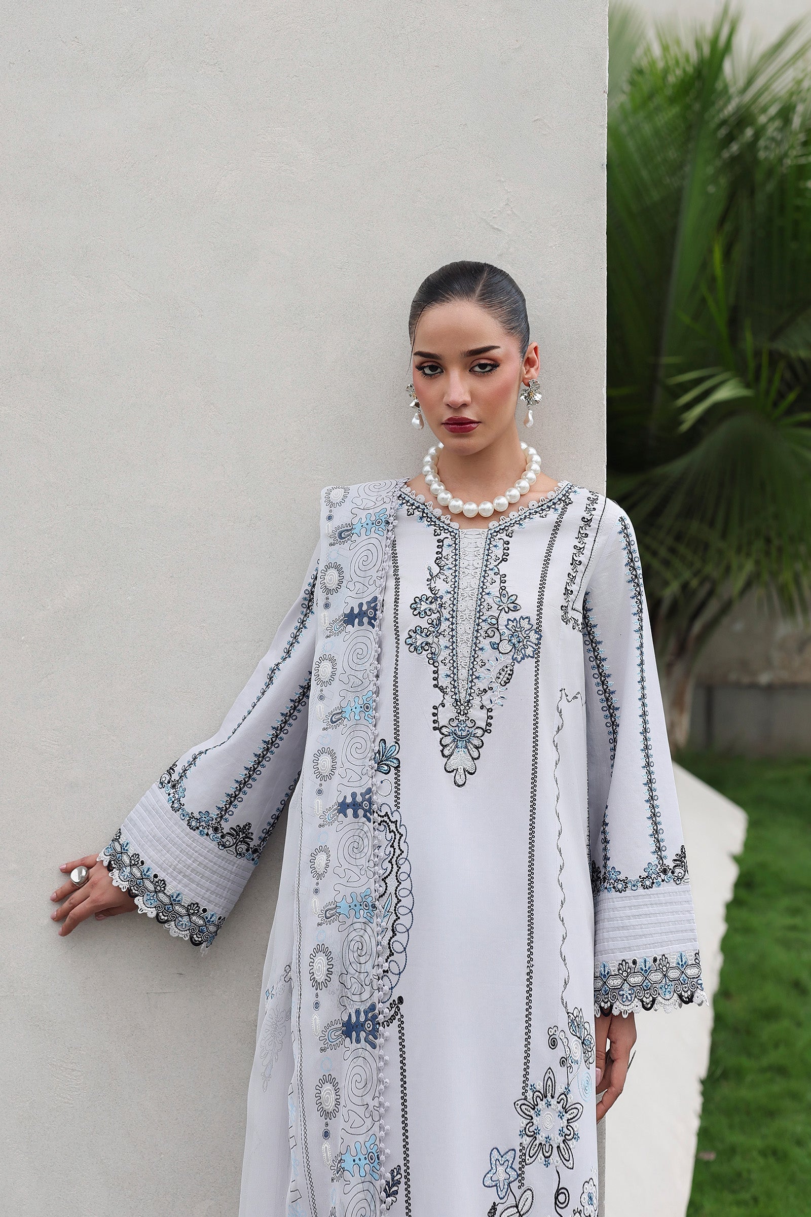 Qalamkar Qline Lawn Drop II – QKL-03 SAMIA - Image 3