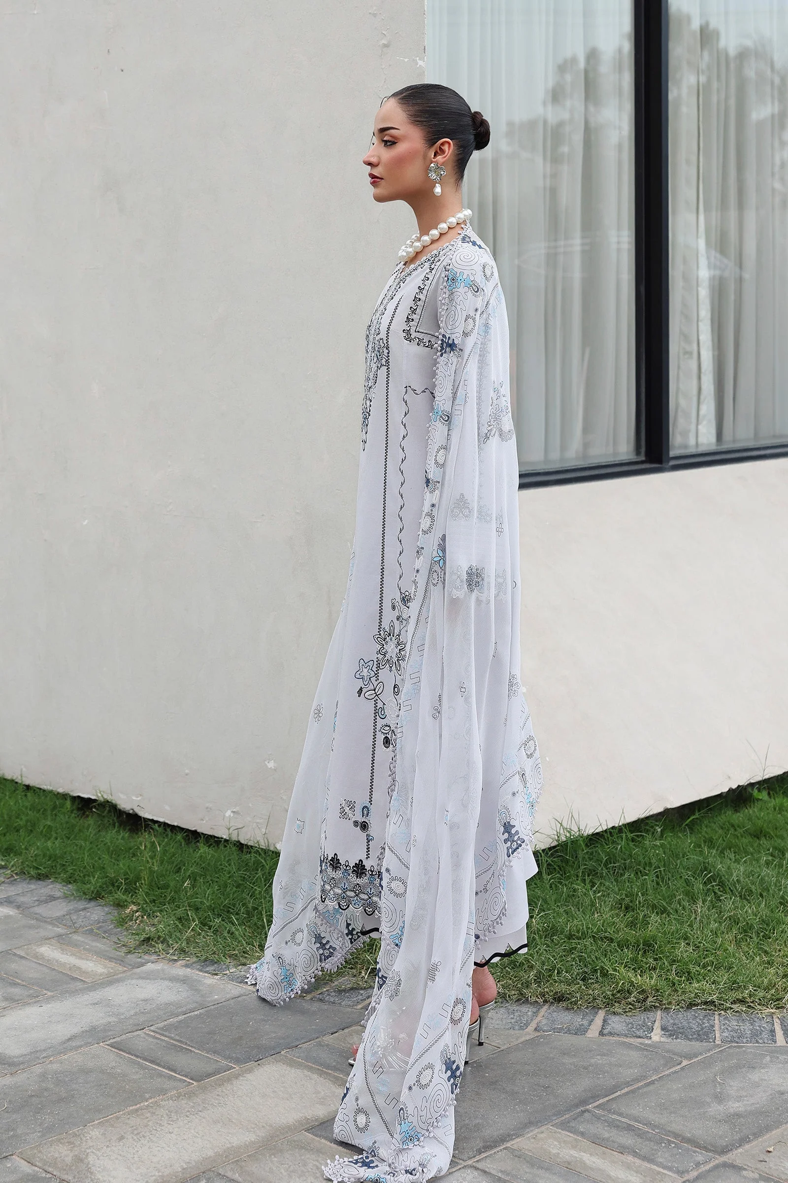 Qalamkar Qline Lawn Drop II – QKL-03 SAMIA - Image 5