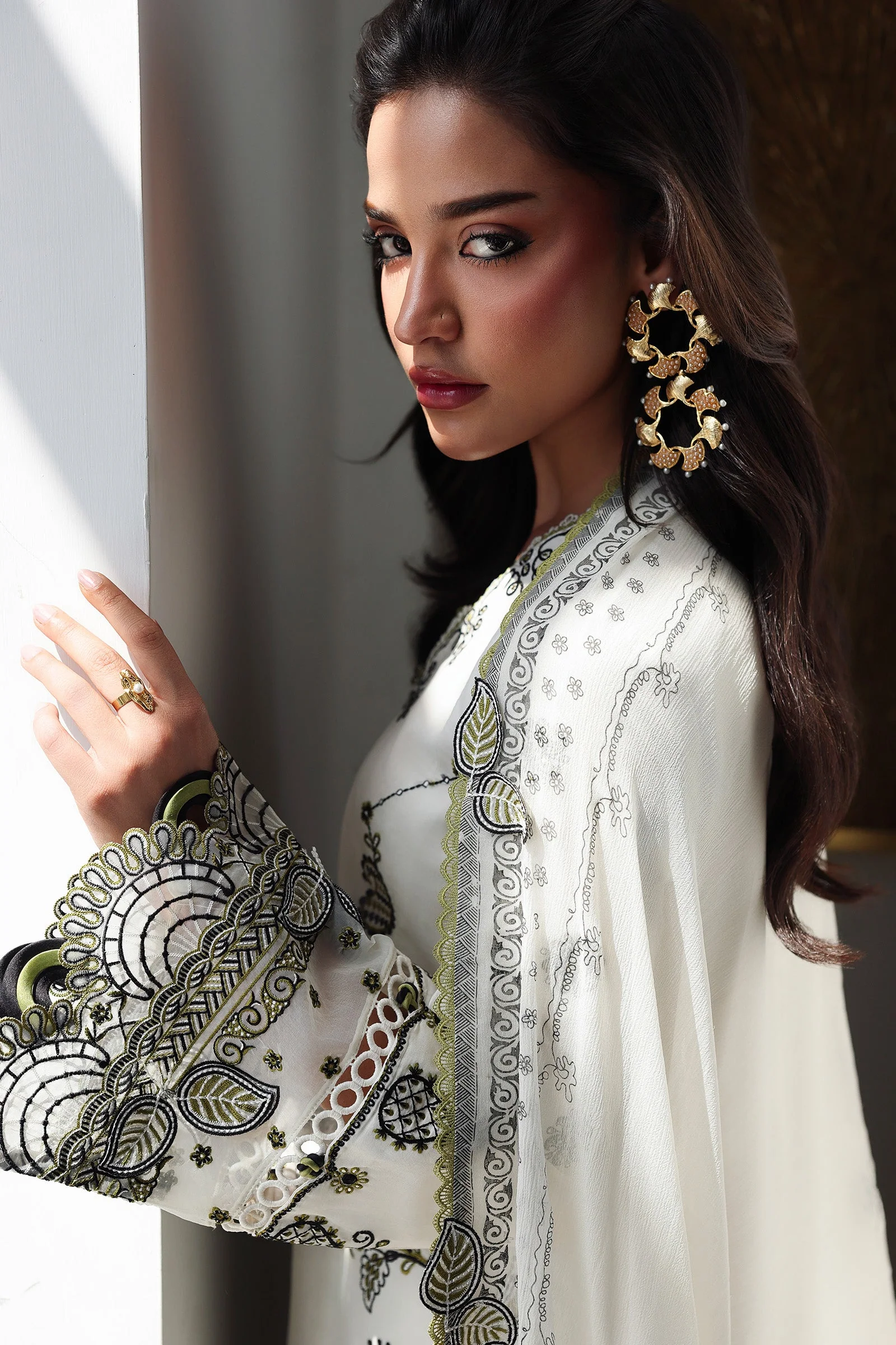 Qalamkar Qline Lawn Drop II – QKL-13 REEMA - Image 8