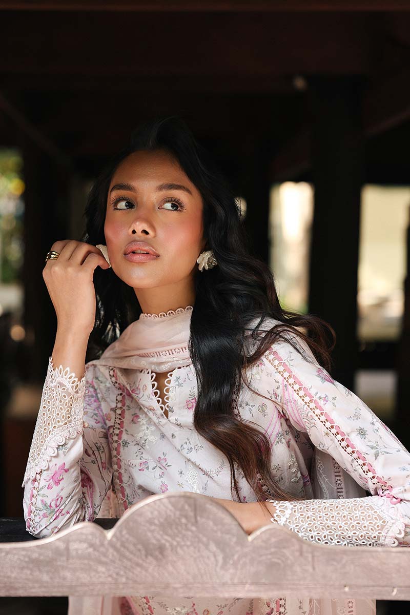 Qalamkar QPrints Spring/Summer Lawn – AX-02 (A) AILSA - Image 4