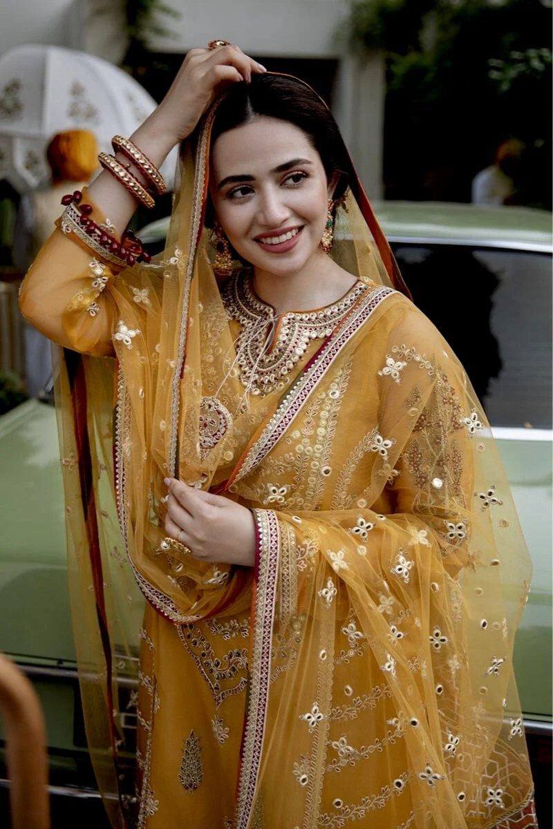 Qalamkar Shadmani Luxury Formals – SM-02 - Image 12