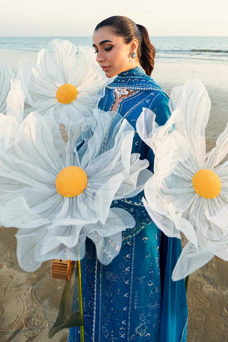 Qalamkar X Hania Aamir · Spring/Summer Luxury Lawn – FK-03 VICTORIA - Image 8