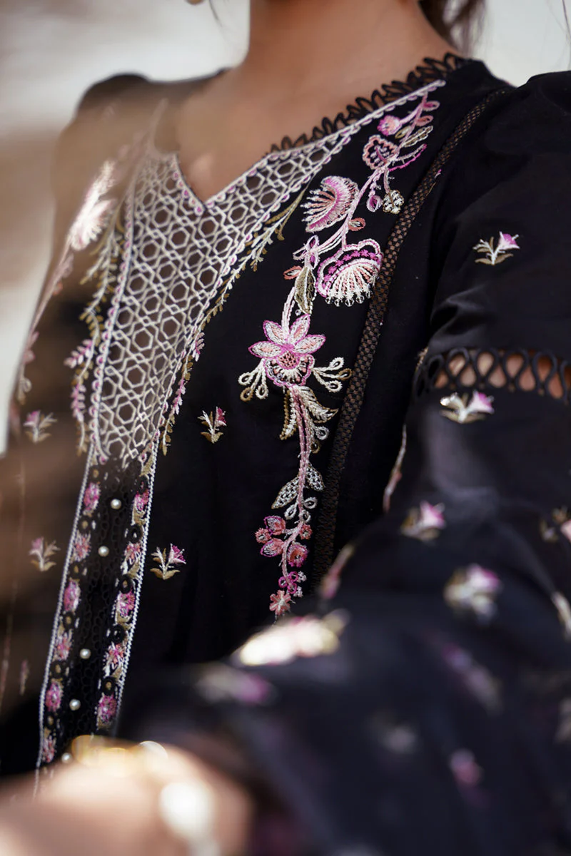 Qalamkari Qlinekari Lawn Collection – RT-09 SYLVI - Image 5