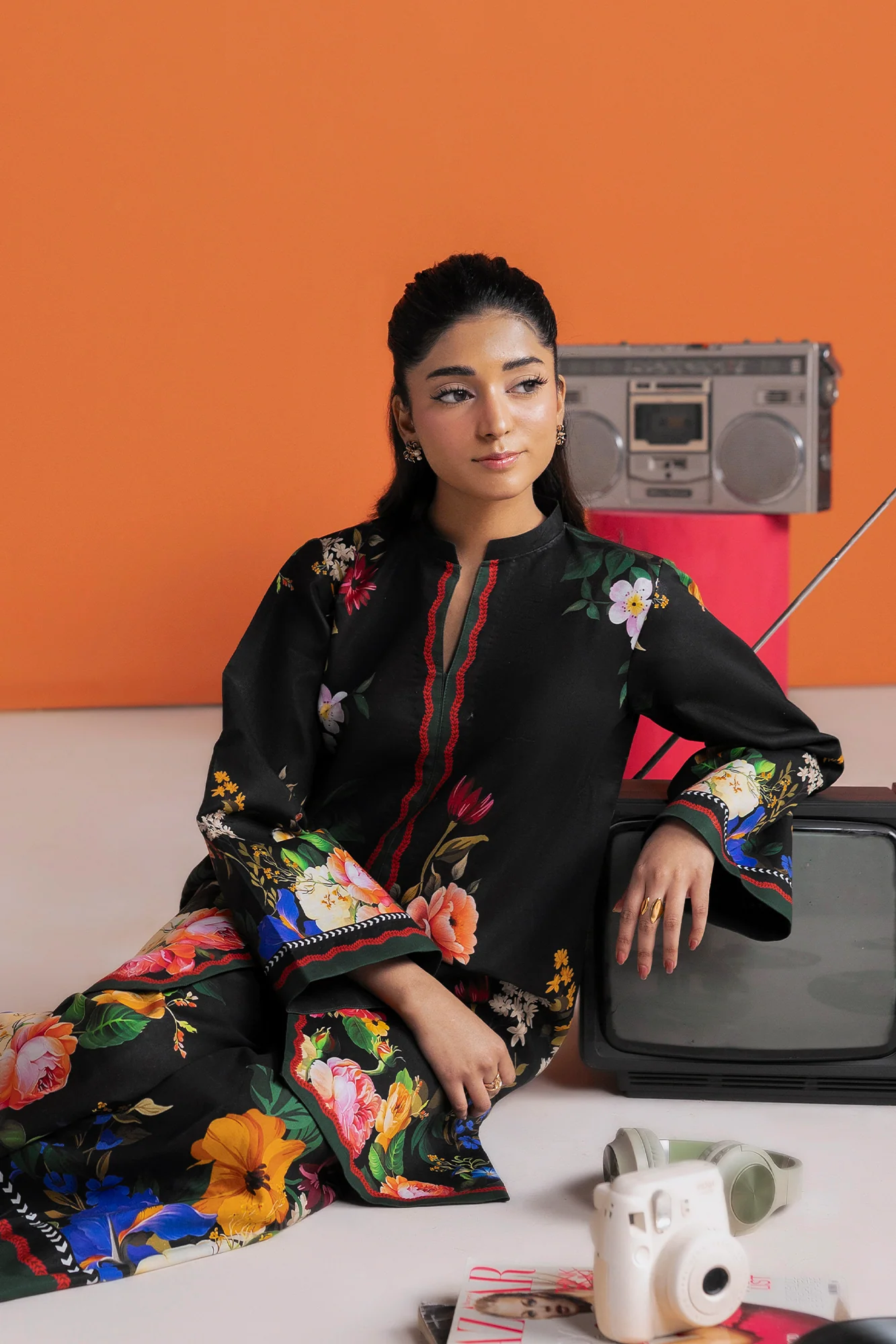 RajBari Amal Summer Prints 2Pc Lawn Co-ords – D-02 - Image 6