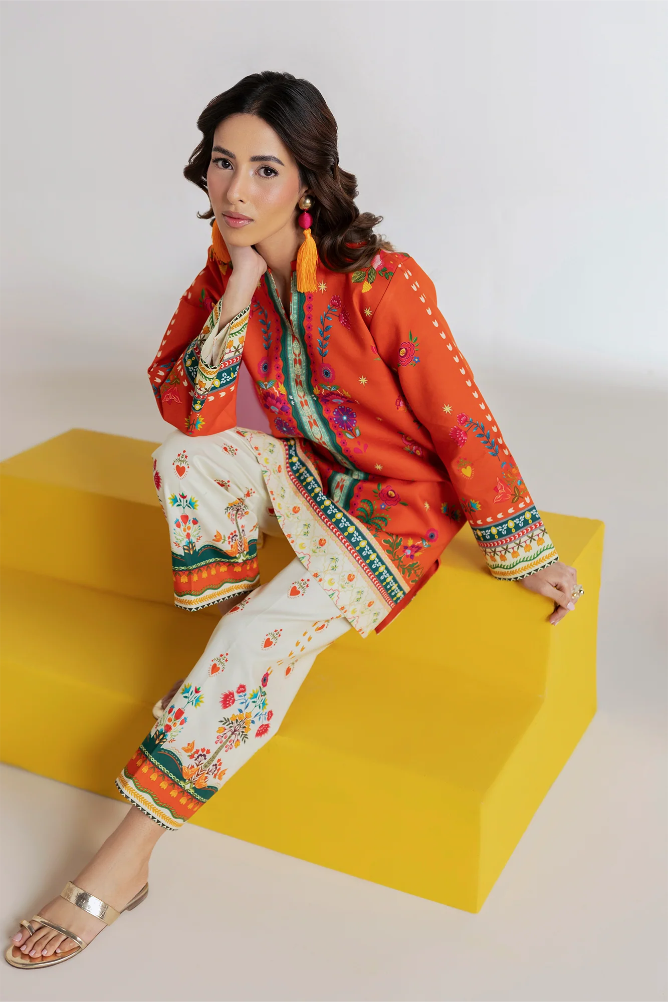 RajBari Amal Summer Prints 2Pc Lawn Co-ords – D-04 - Image 2