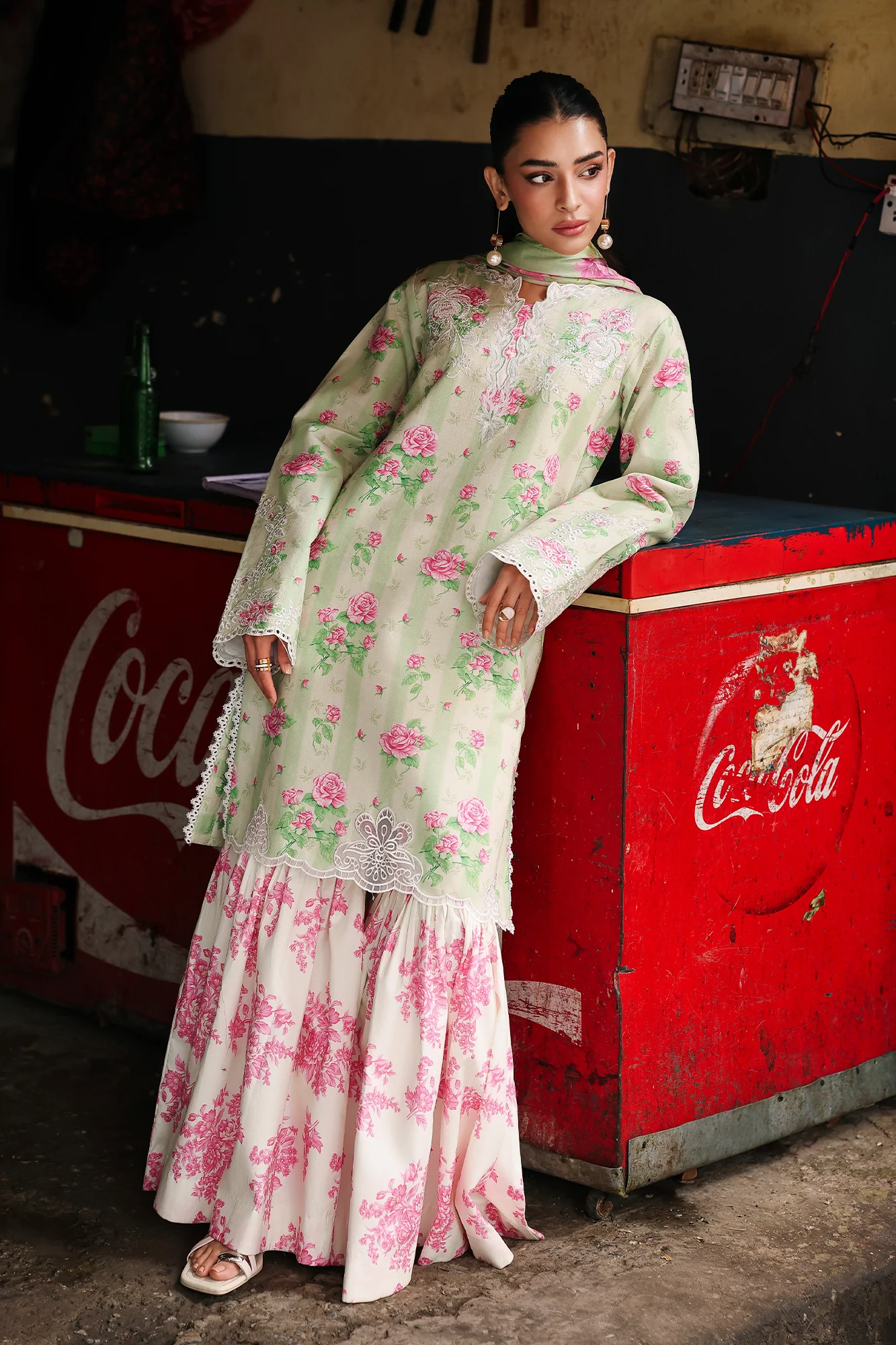RajBari Floral Symphony Lawn – V2-08 - Image 4