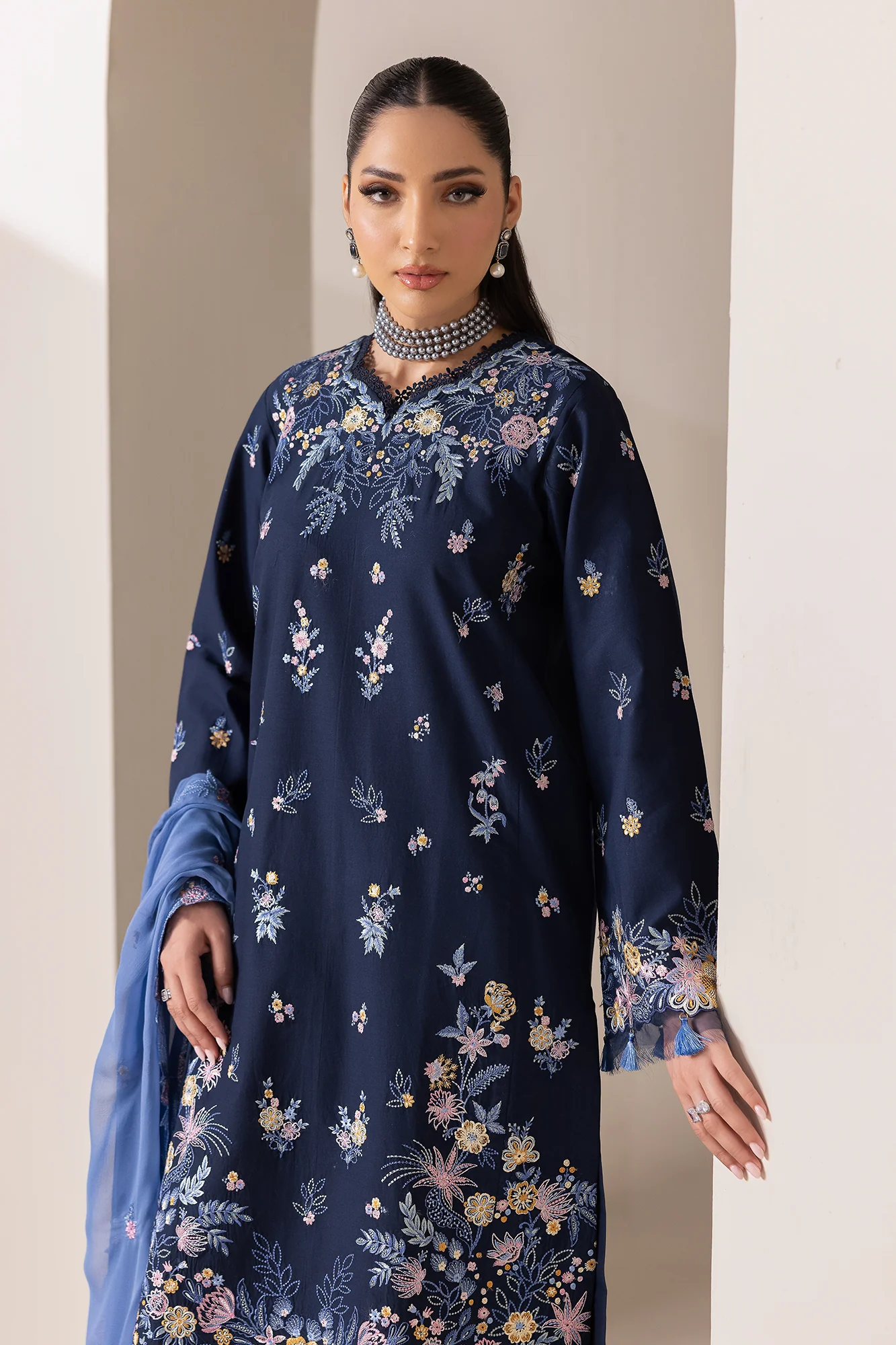 RajBari Premium Edition Lawn – D-07 - Image 4