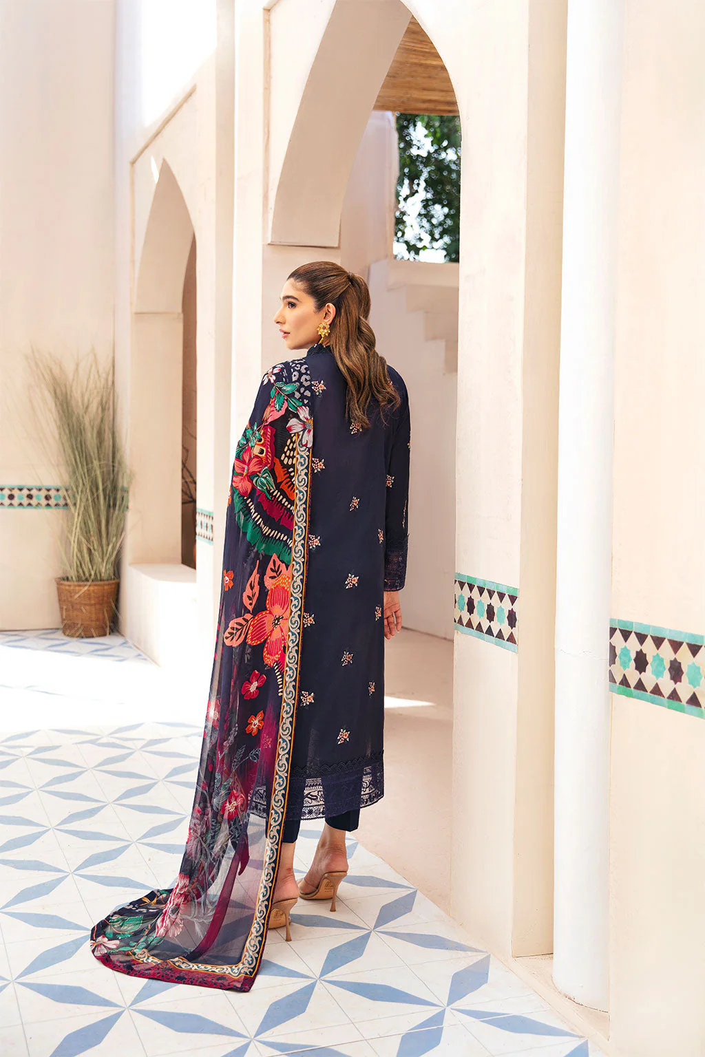 Ramsha Andaaz Lawn – Z-1007 - Image 4