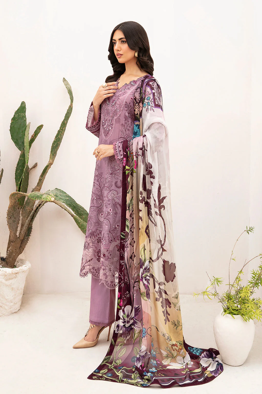 Ramsha Mashaal Luxury Lawn – L-1103 - Image 4