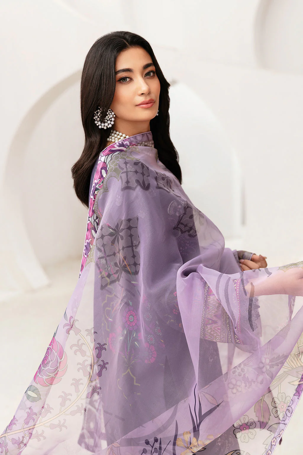Ramsha Mashaal Luxury Lawn – L-1105 - Image 7