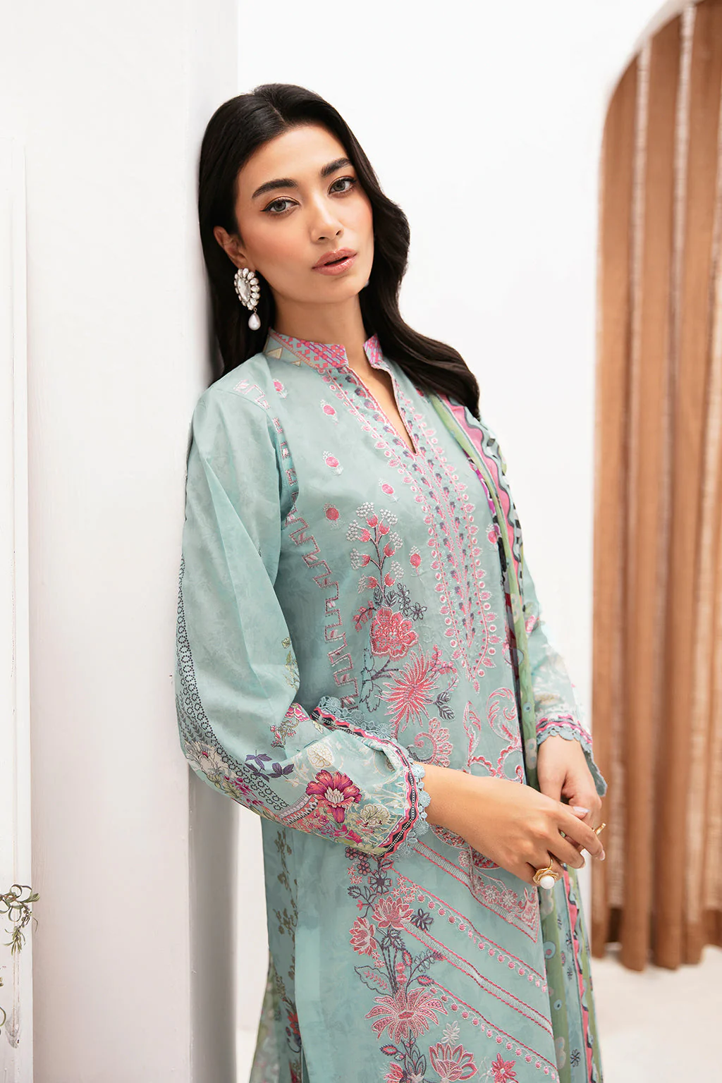 Ramsha Mashaal Luxury Lawn – L-1110 - Image 5