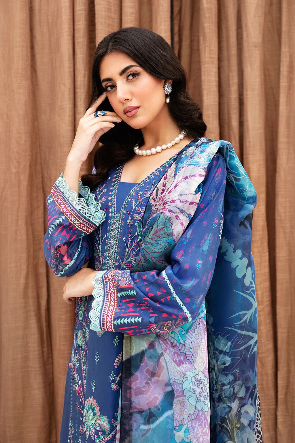 Ramsha Mashaal Luxury Lawn – L-1112 - Image 4