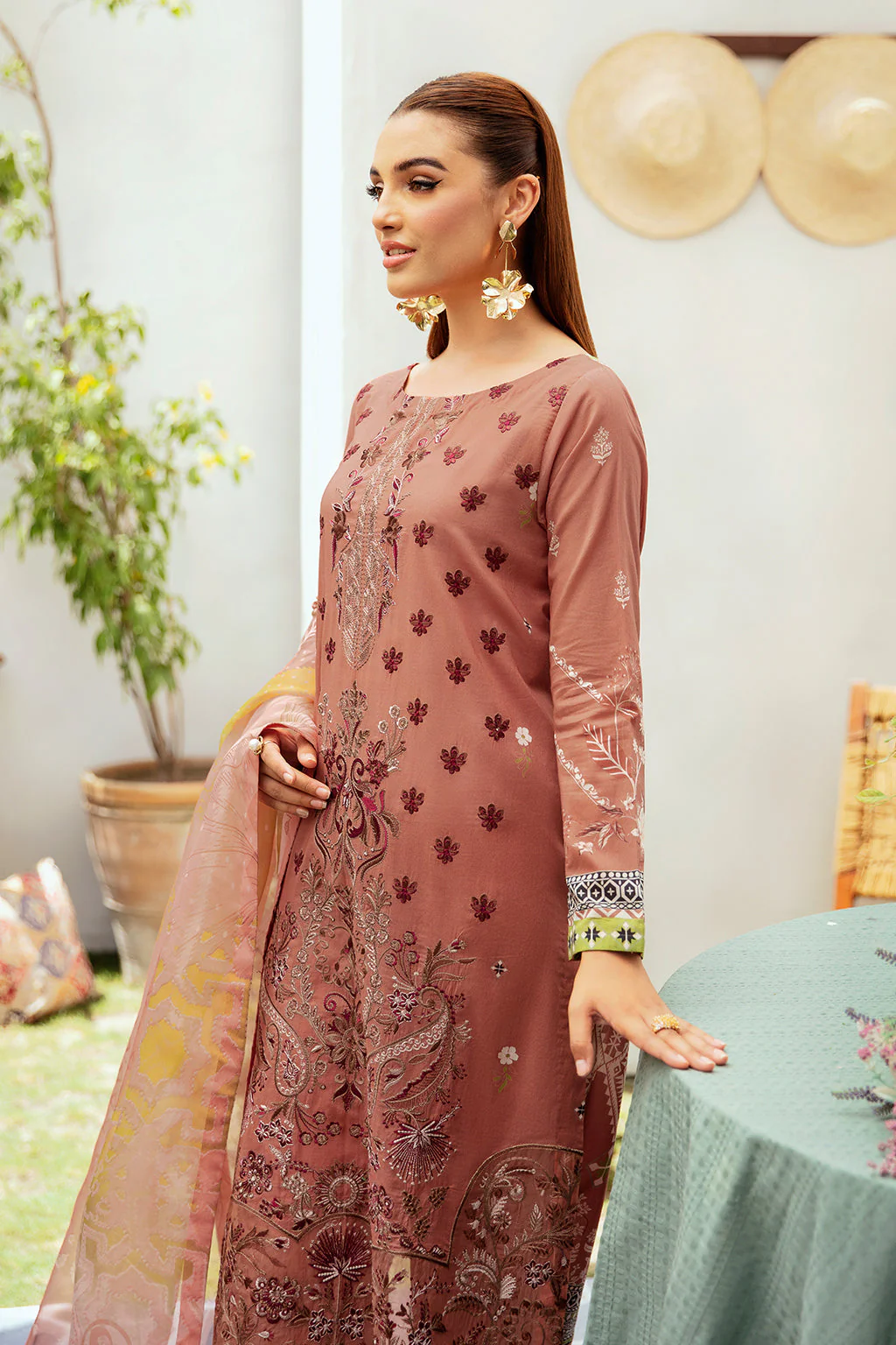 Ramsha Mashaal Luxury Lawn – L-1212 - Image 4