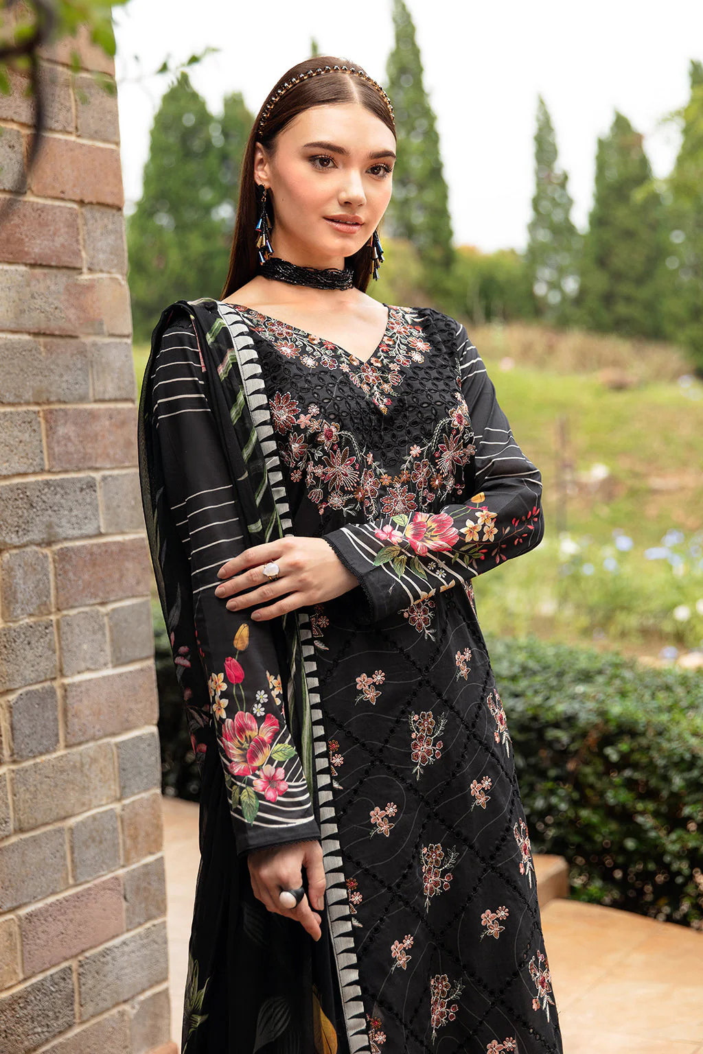 Ramsha Riwayat Luxury Lawn – Y-903 - Image 4