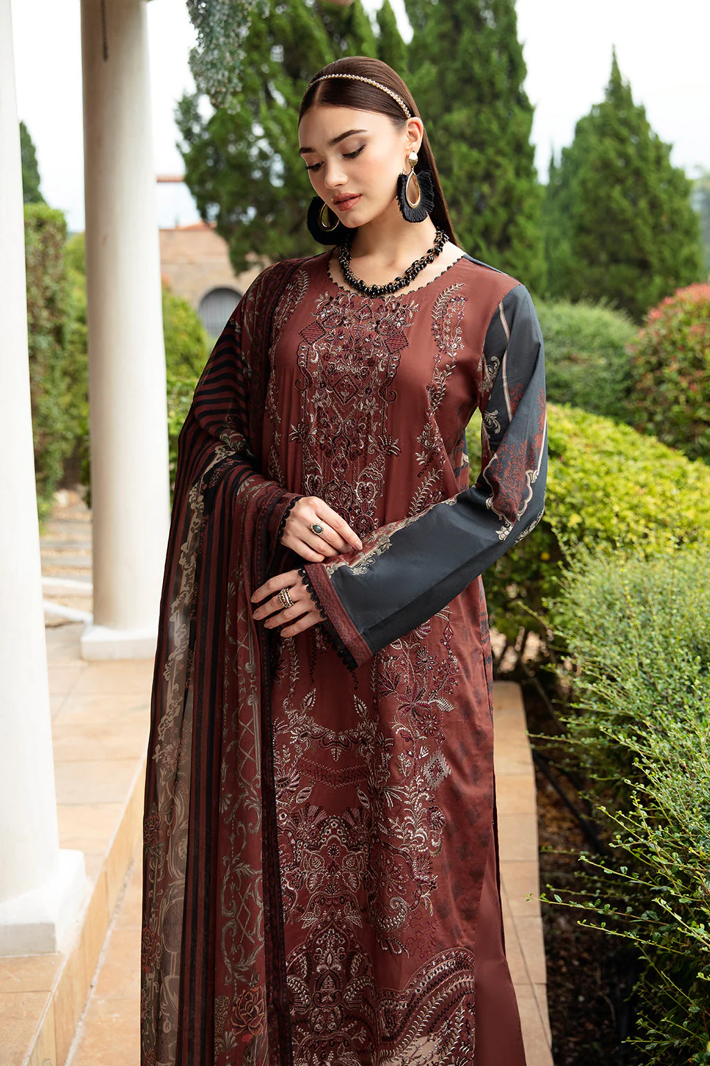 Ramsha Riwayat Luxury Lawn – Y-906 - Image 3