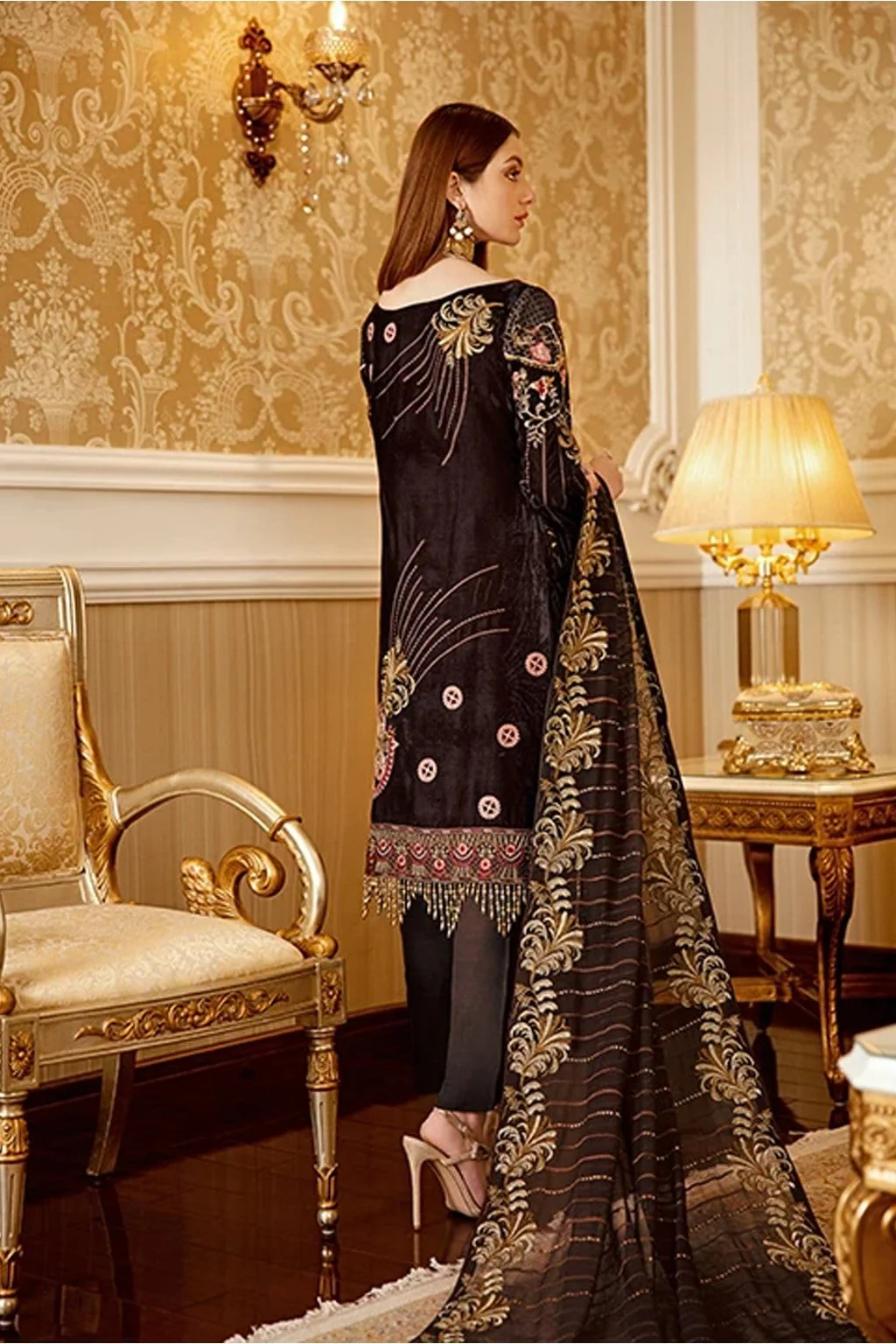 Ramsha Velvet Collection 2020 – V-105 - Image 2