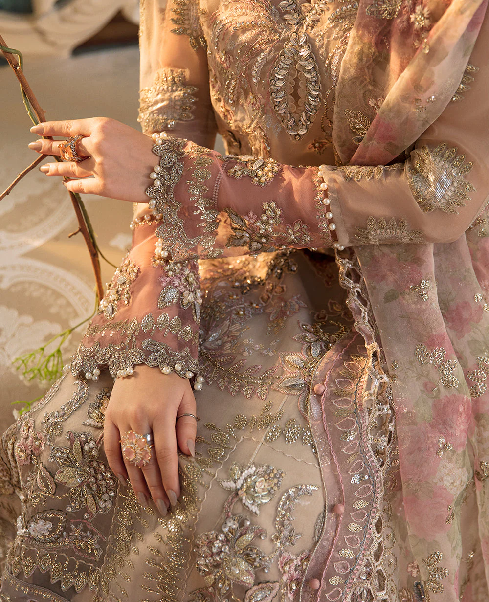 Republic Womenswear Claire De Lune Wedding Collection – Un lys - Image 5