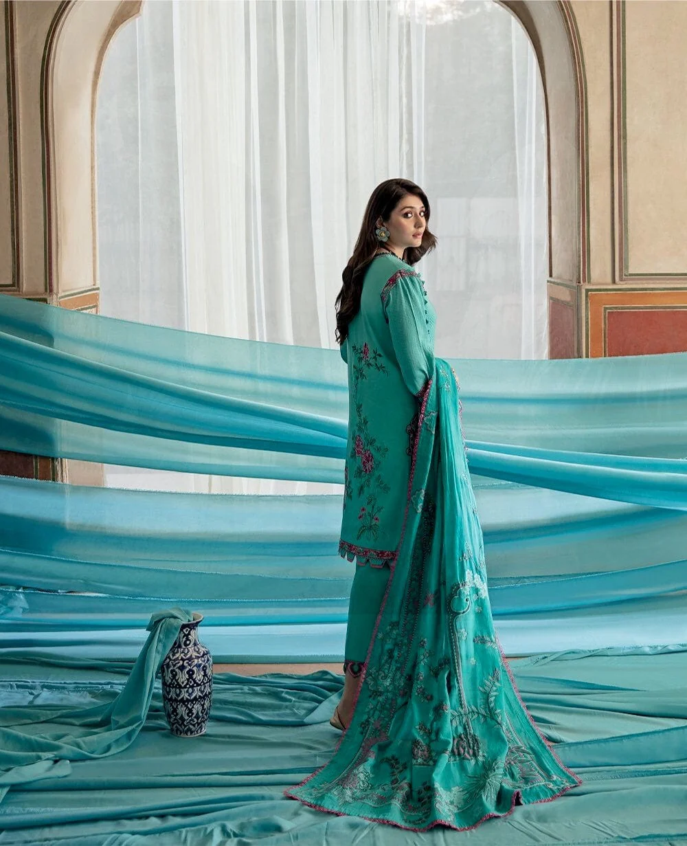 Republic Womenswear Nighat Lawn Collection '21 – D7 - Image 2