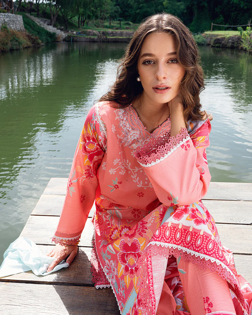 Roheenaz Garden Veal Printed Lawn – Berry Glint - Image 5