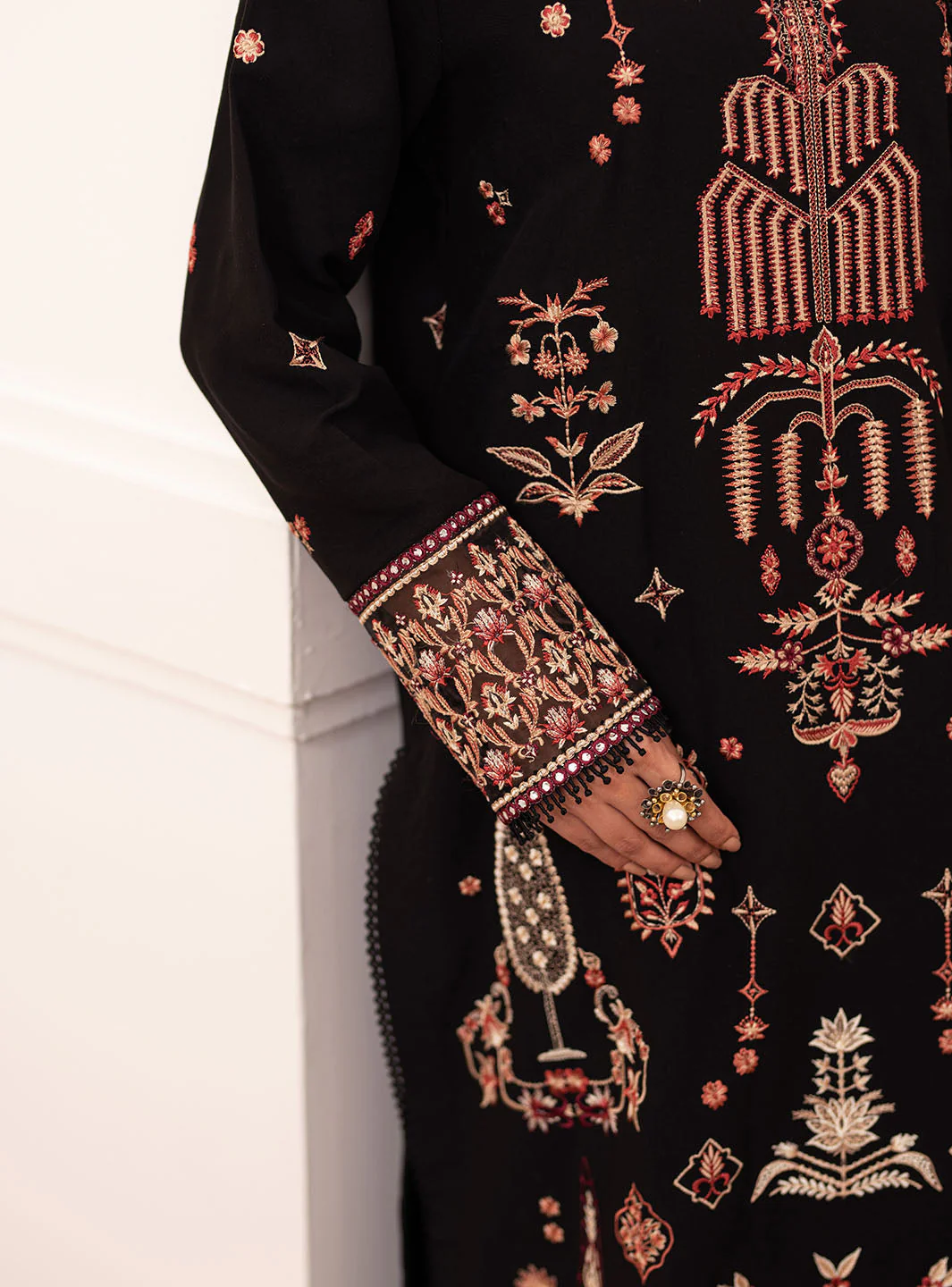 Roheenaz Meraki Winter Linen '24 – Freya - Image 4