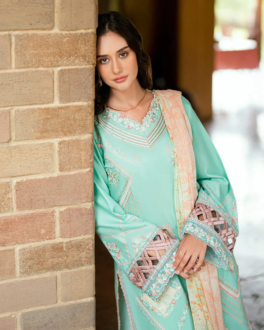 Roheenaz Reverie Lawn – Ravena - Image 4