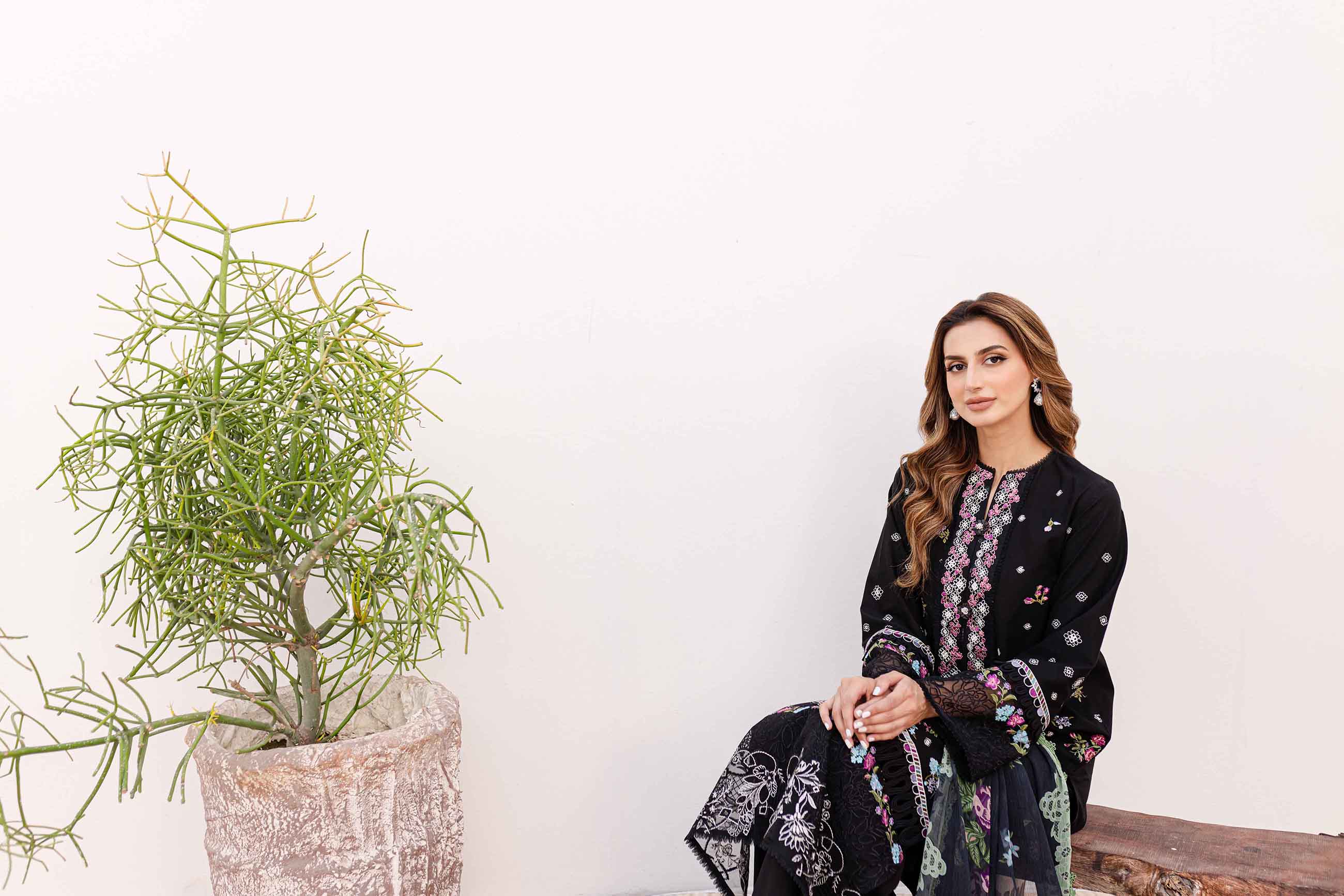Sable Vogue Shiree Lawn Collection – Aster - Image 6